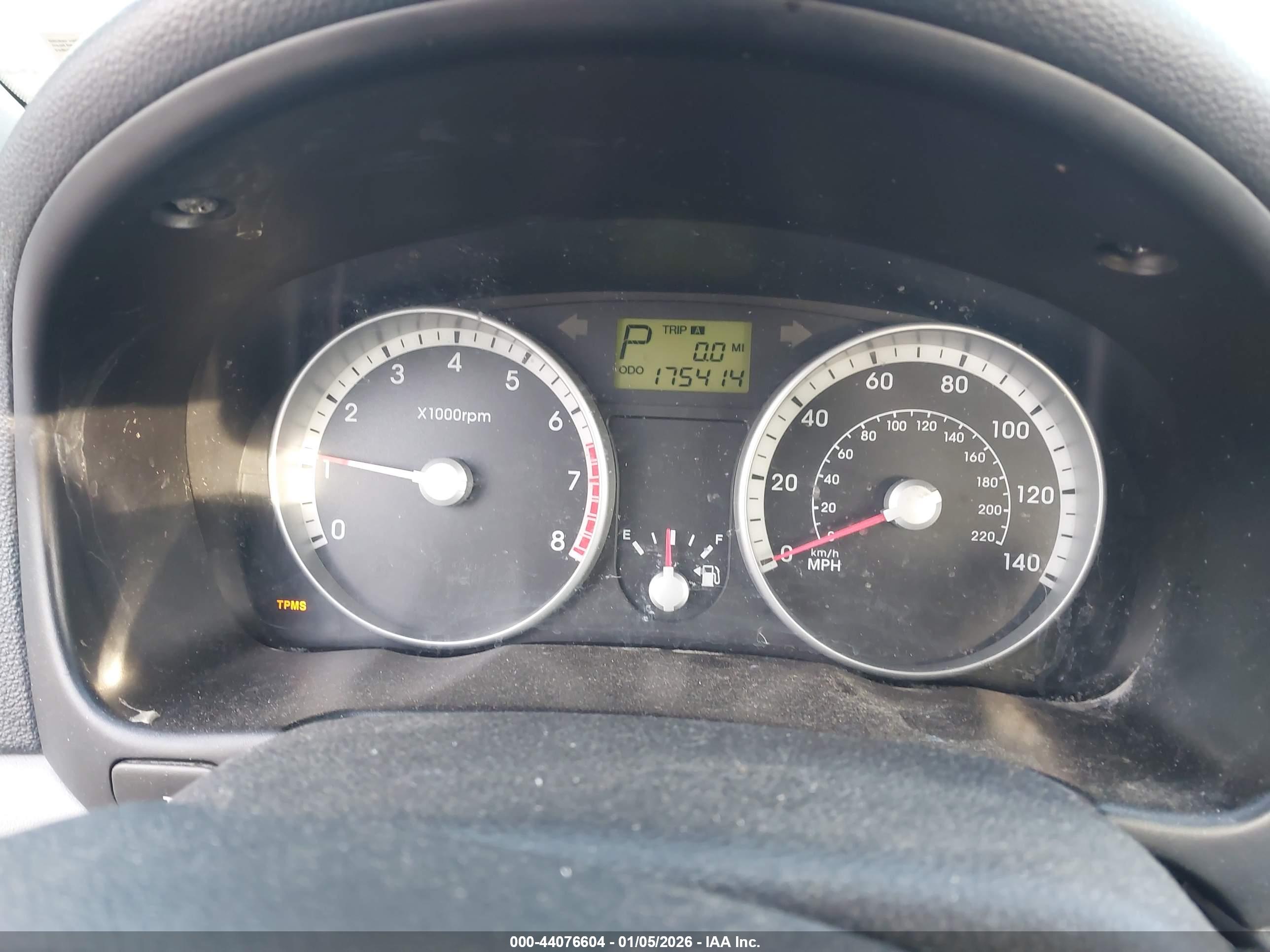 HYUNDAI ACCENT image 7