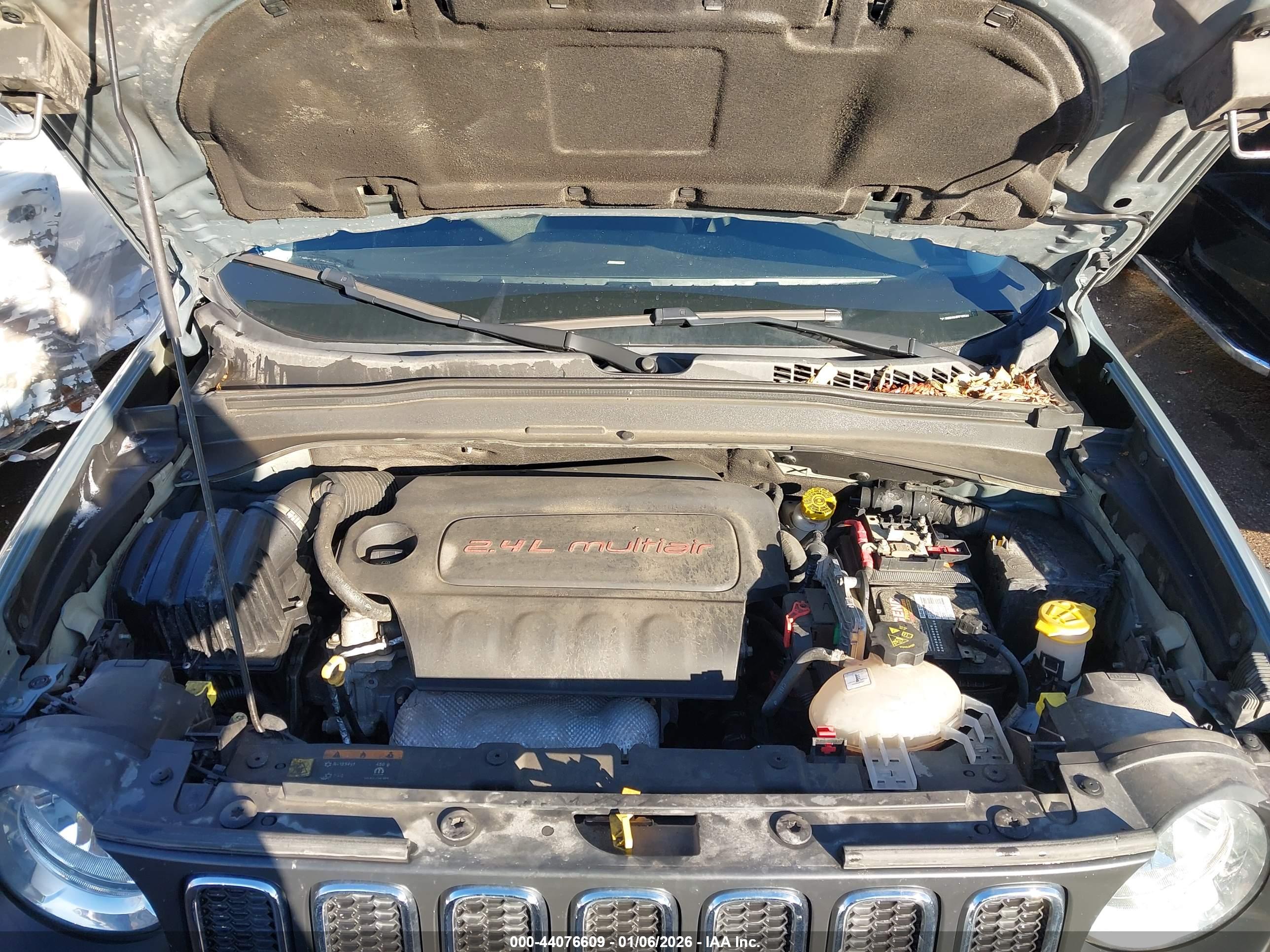 JEEP RENEGADE image 10