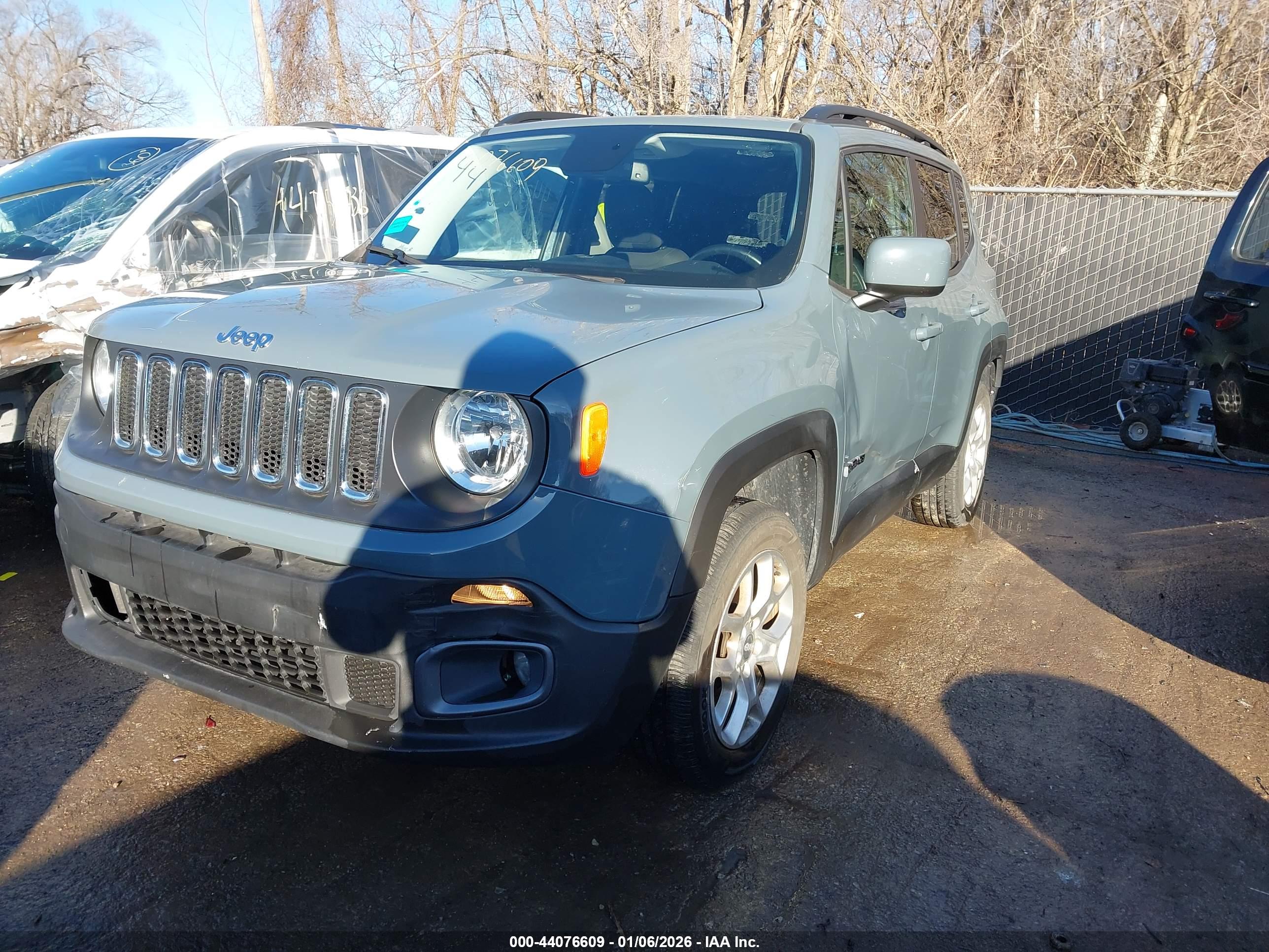 JEEP RENEGADE image 2
