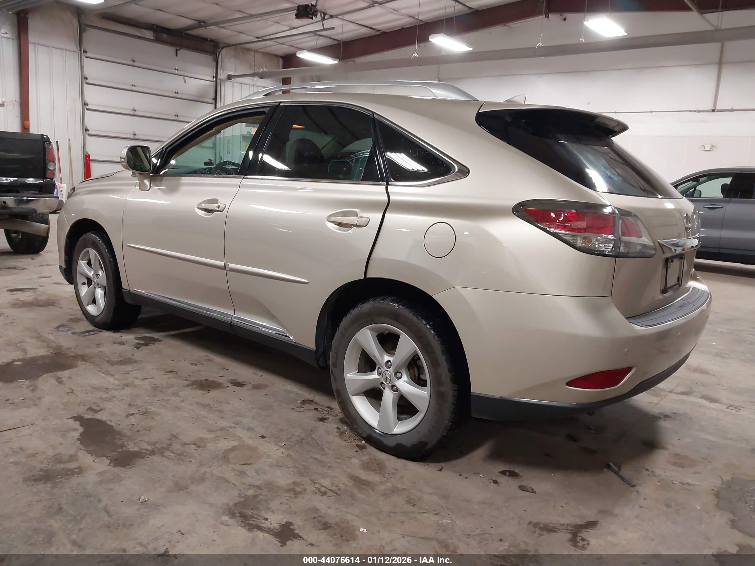 LEXUS RX image 3