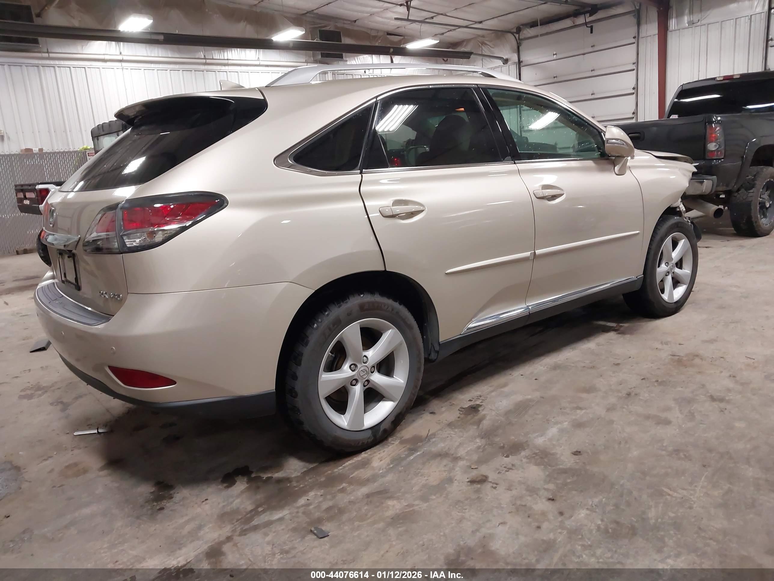 LEXUS RX image 4