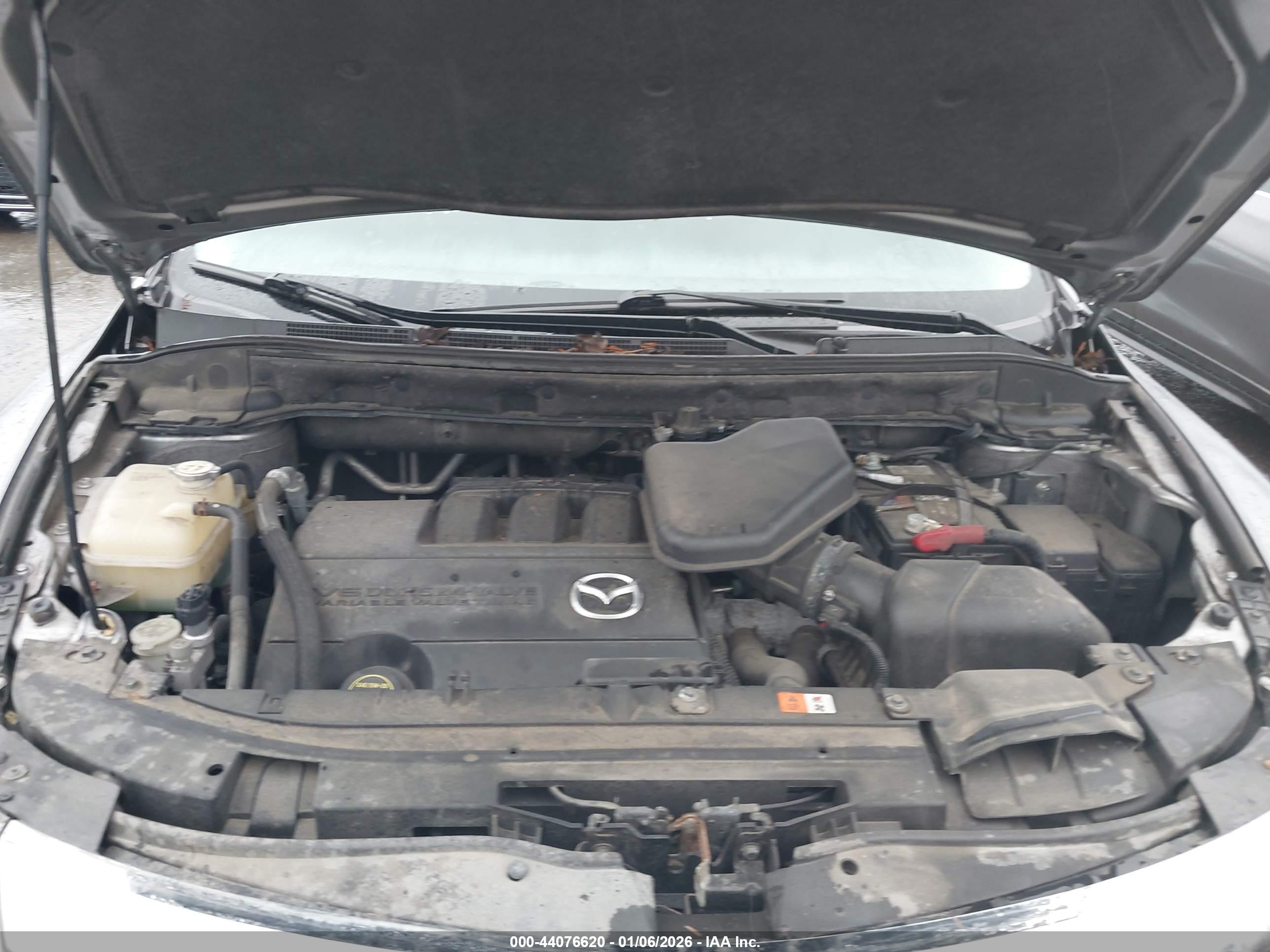 MAZDA CX-9 image 10