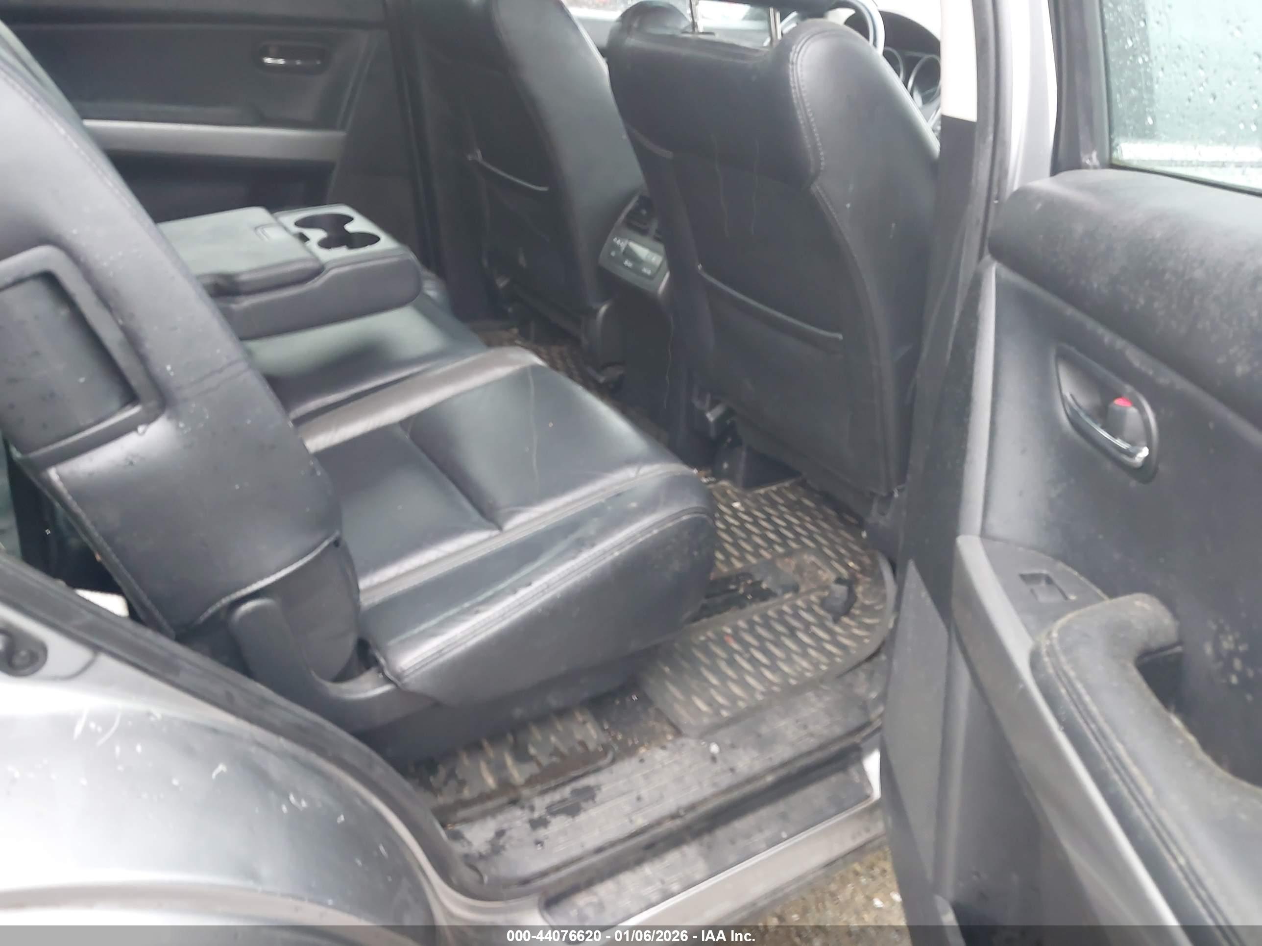 MAZDA CX-9 image 8
