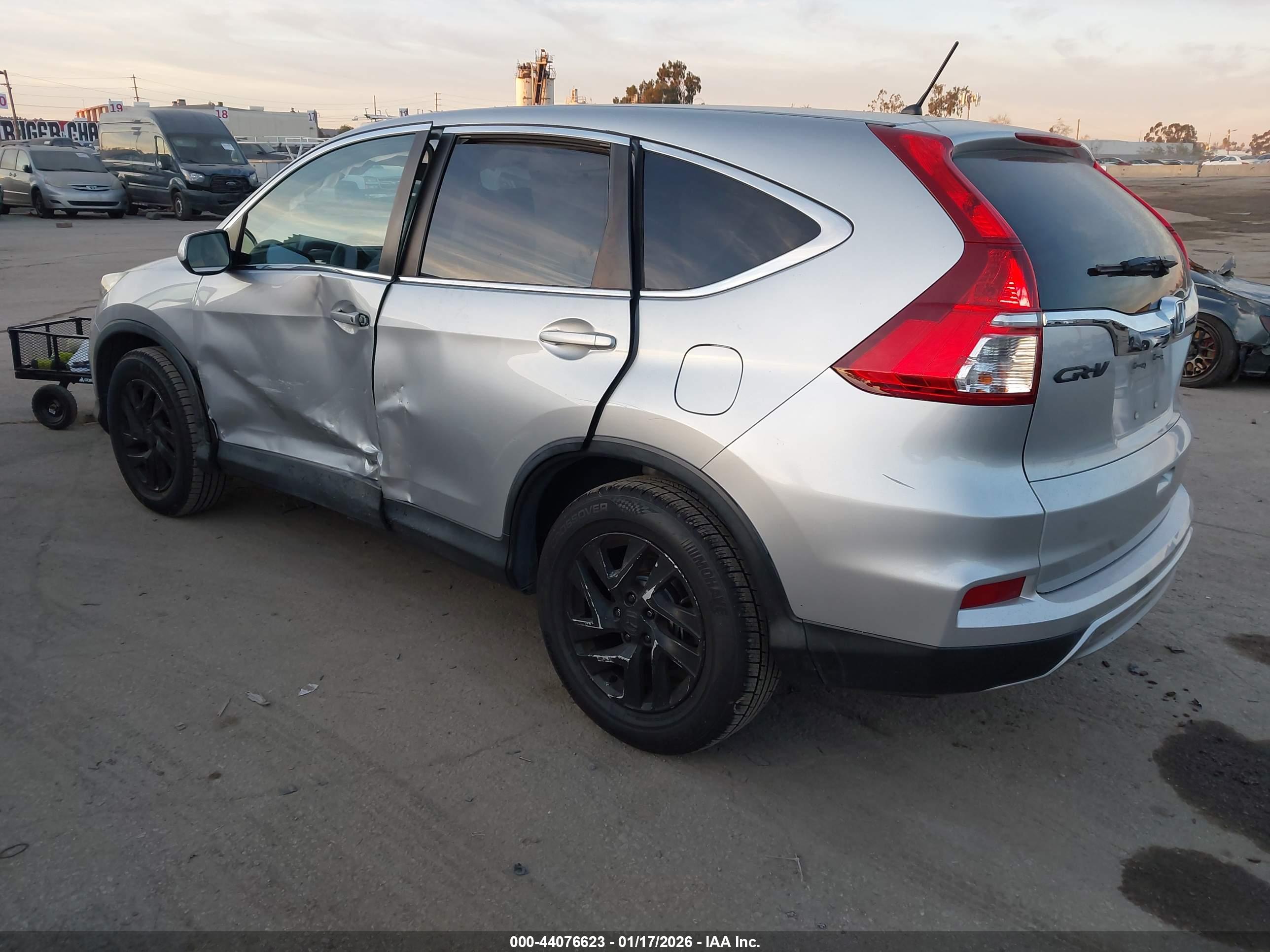 HONDA CR-V image 3