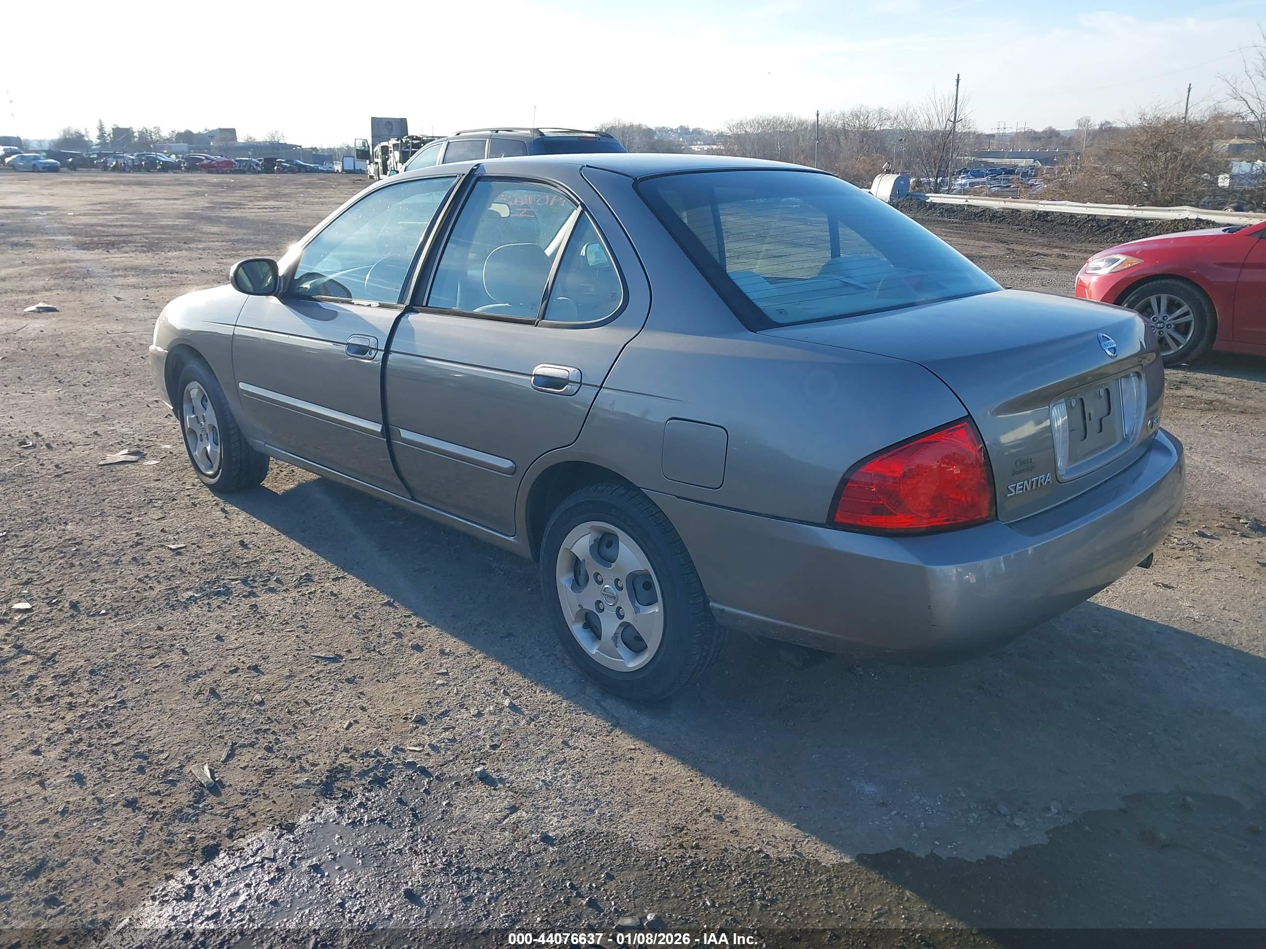 NISSAN SENTRA image 3