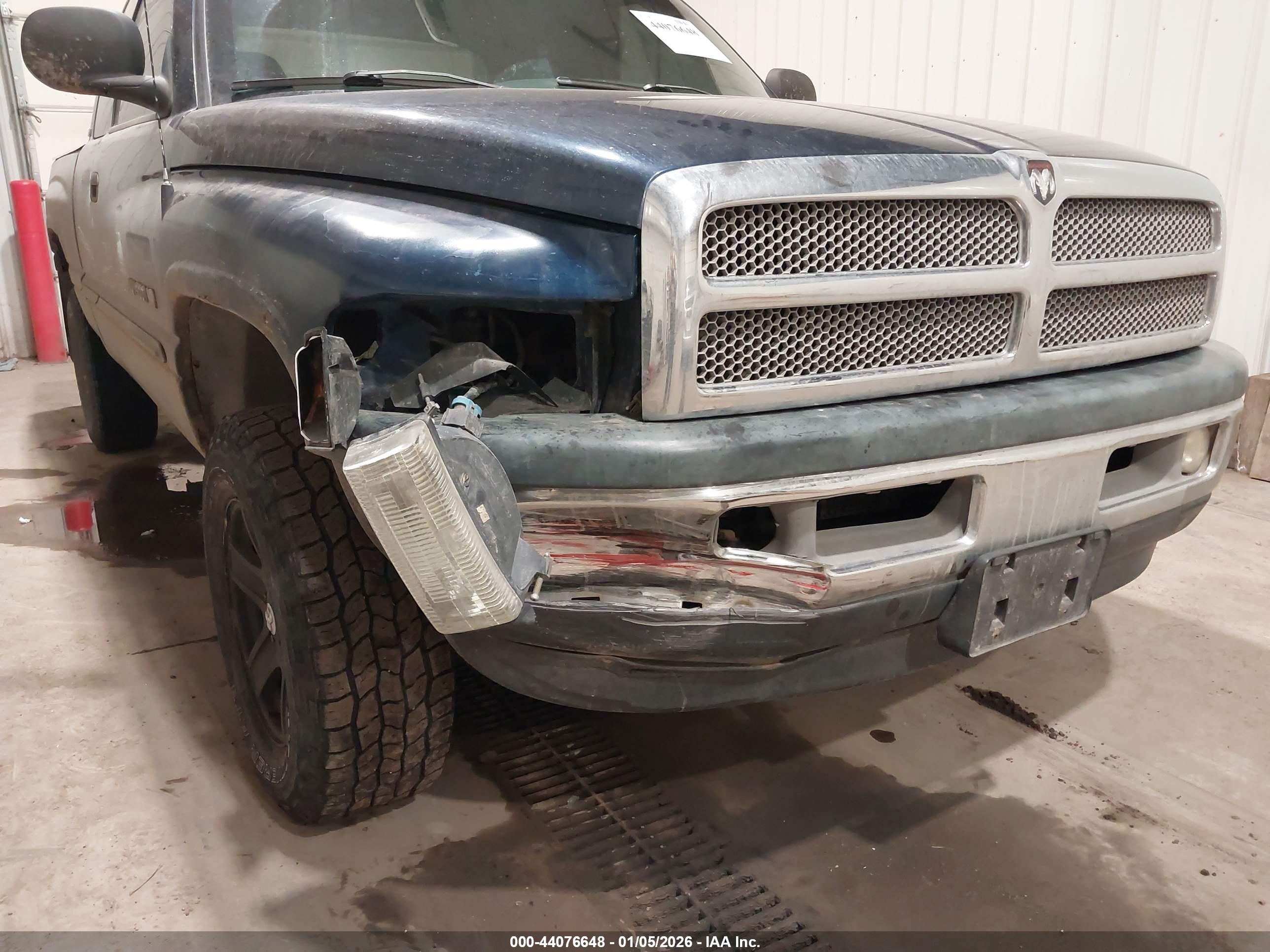 DODGE RAM image 6