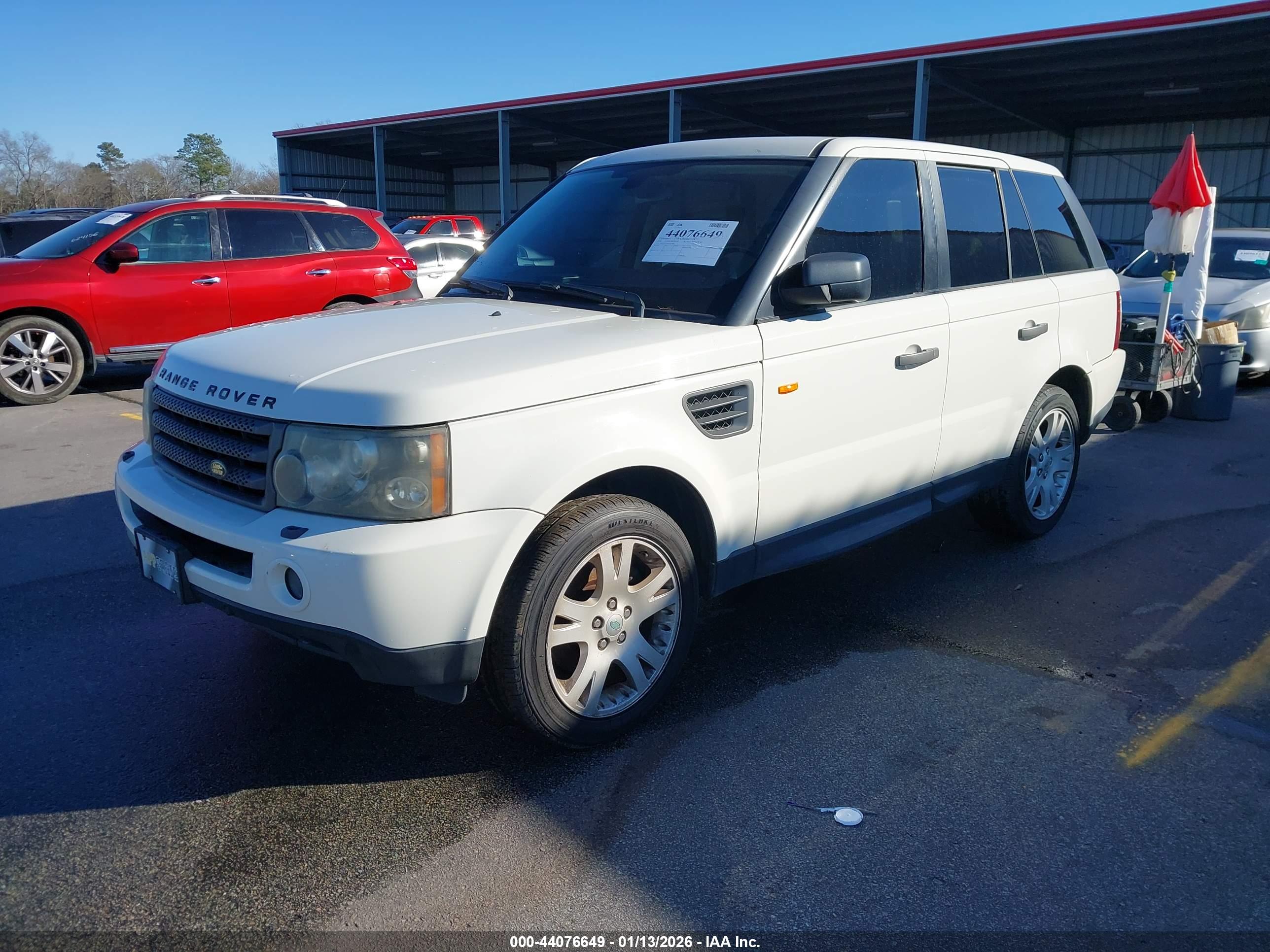 LAND ROVER image 2