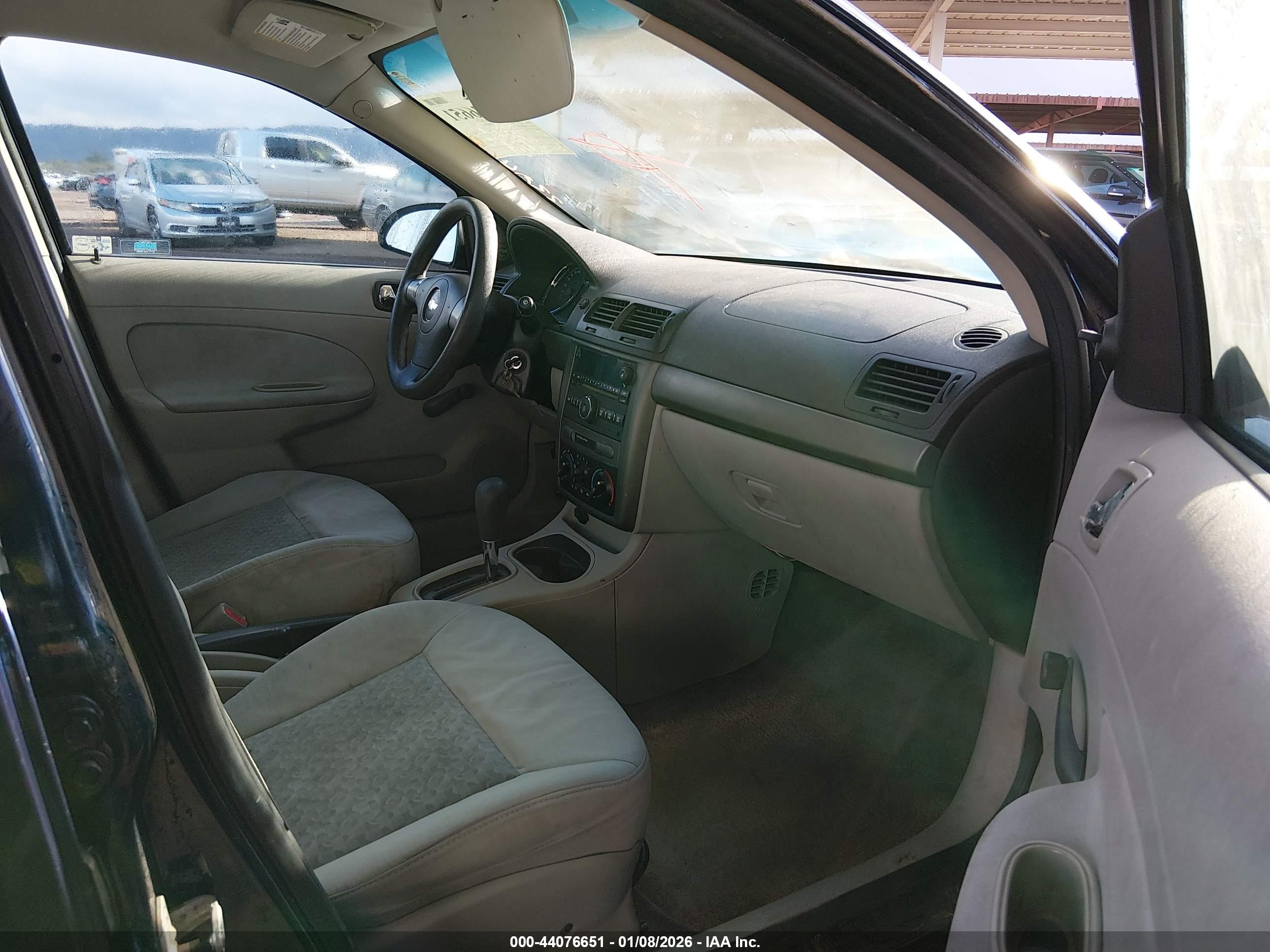 CHEVROLET COBALT image 5