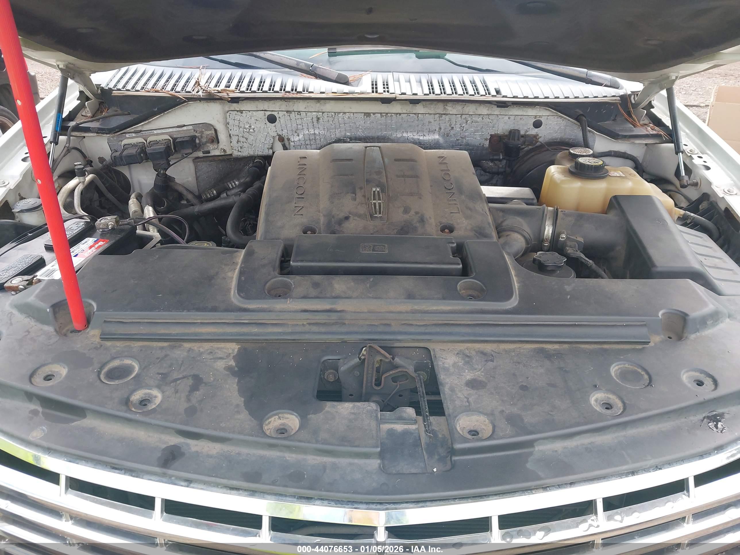 LINCOLN NAVIGATOR image 10