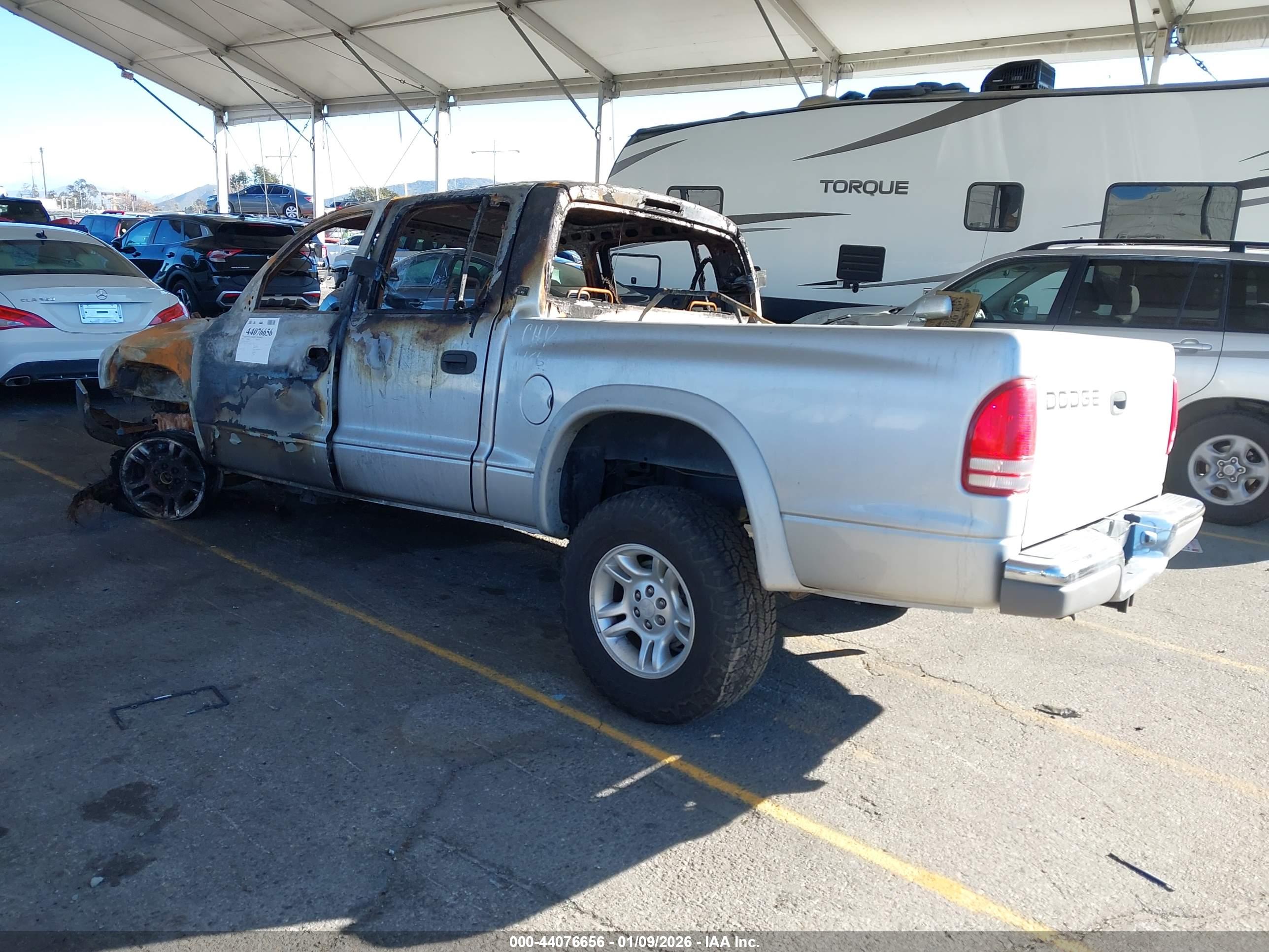DODGE DAKOTA image 3
