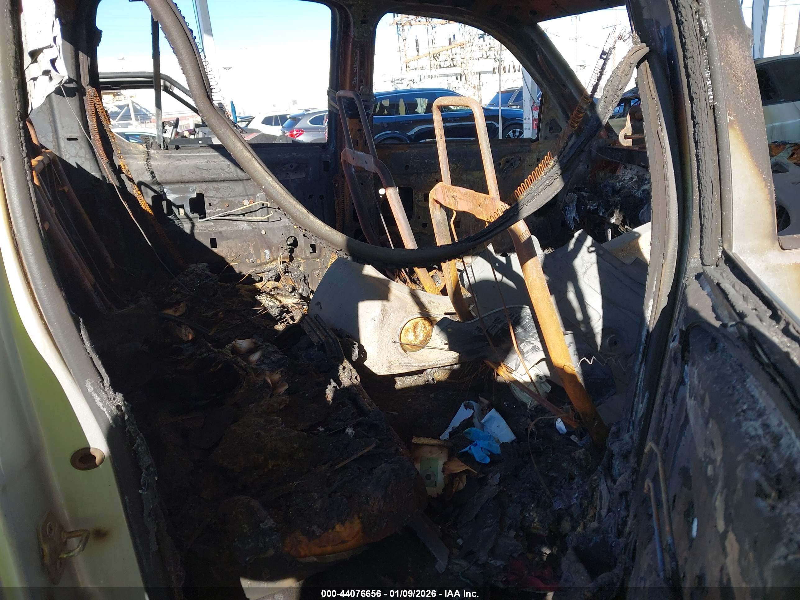 DODGE DAKOTA image 8