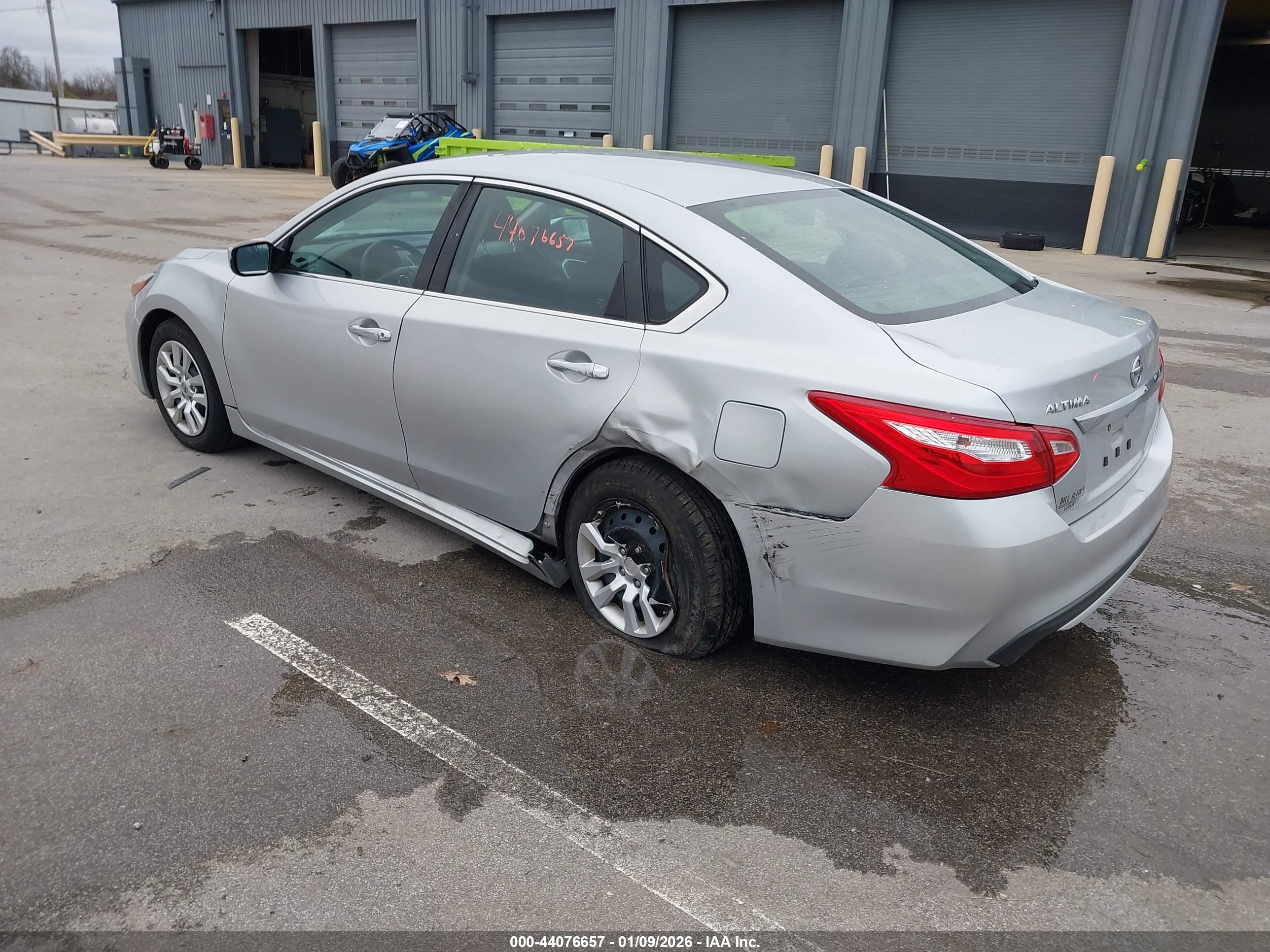 NISSAN ALTIMA image 3