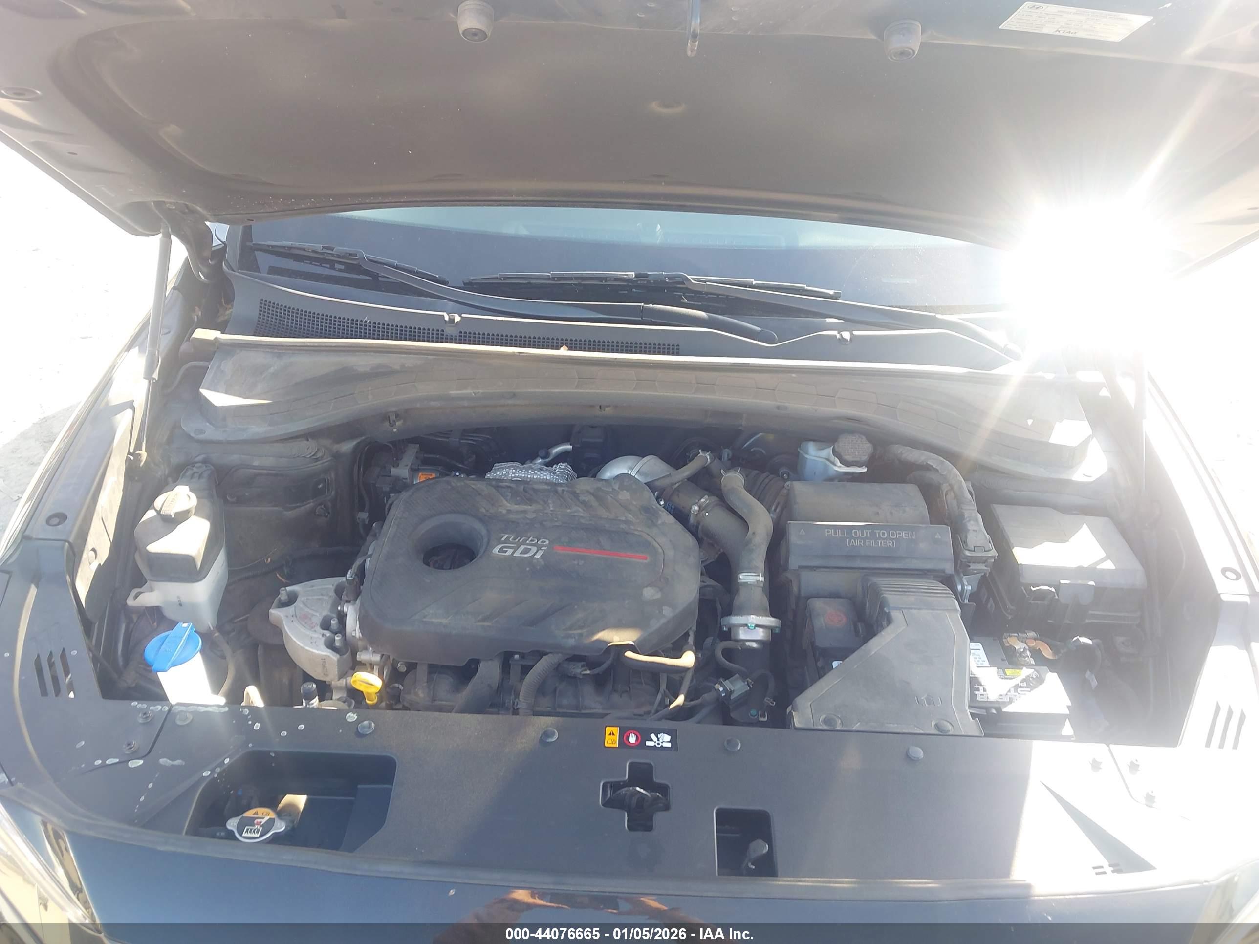 HYUNDAI SANTA image 10