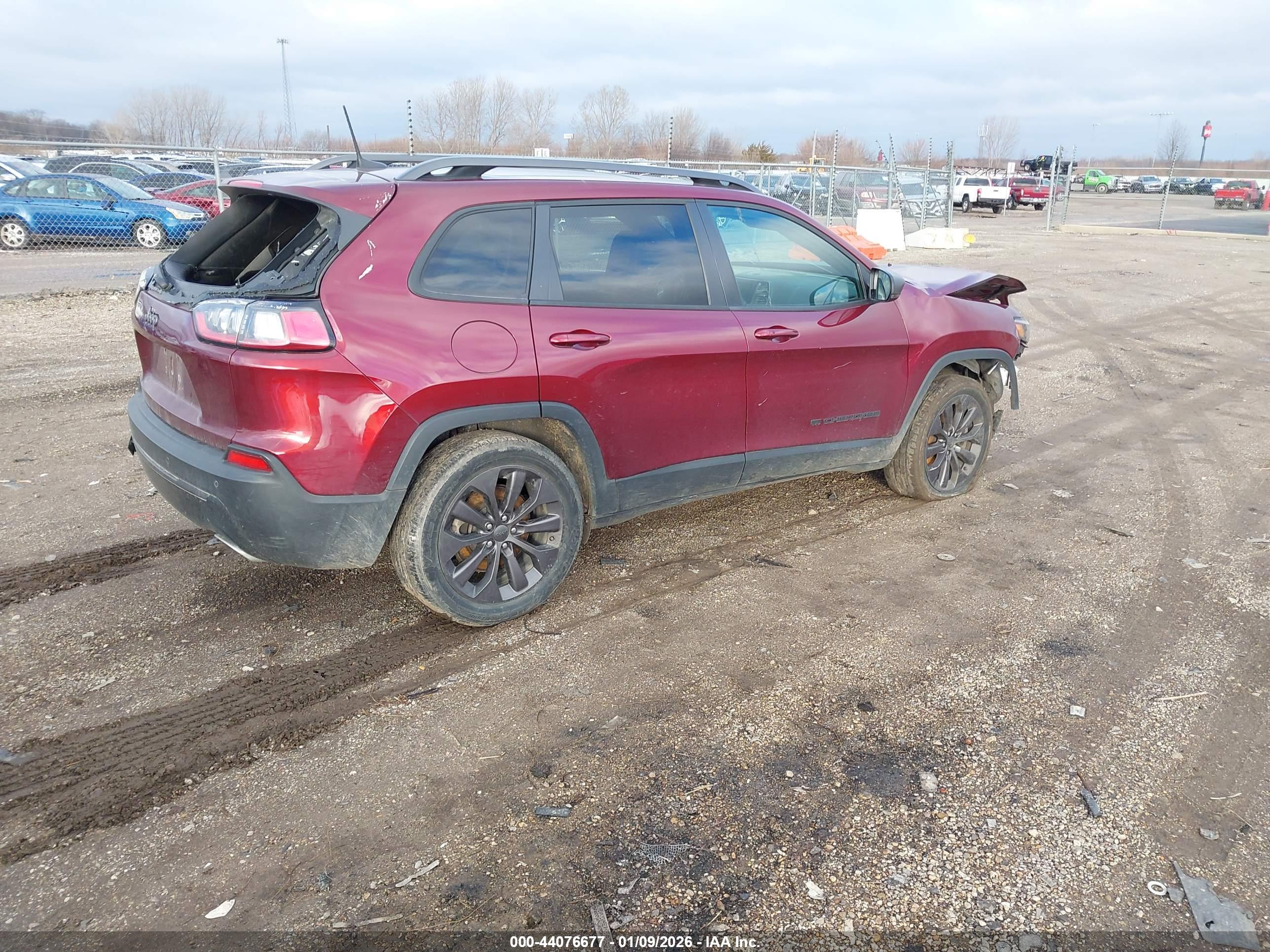 JEEP CHEROKEE image 4