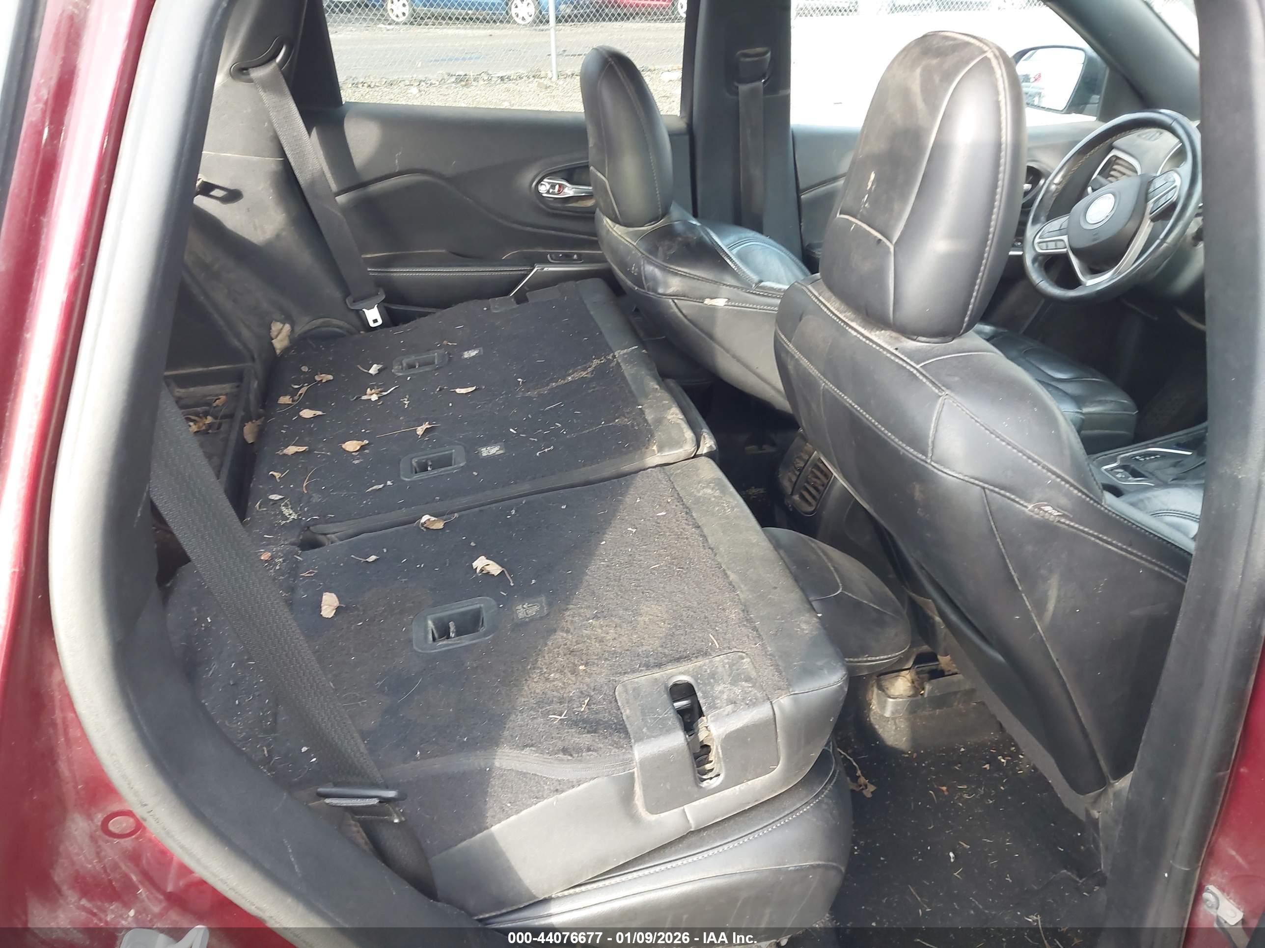 JEEP CHEROKEE image 8