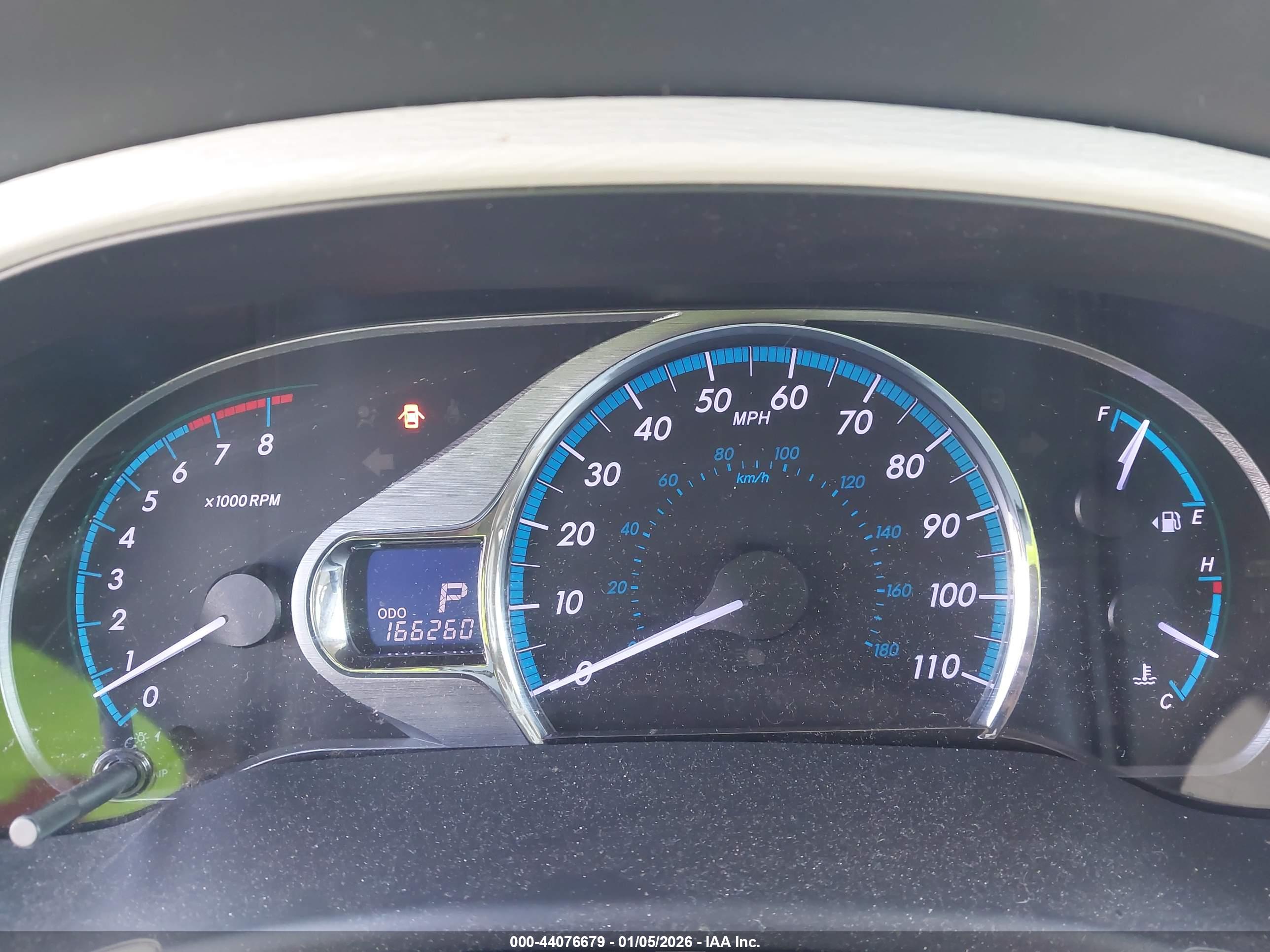 TOYOTA SIENNA image 7