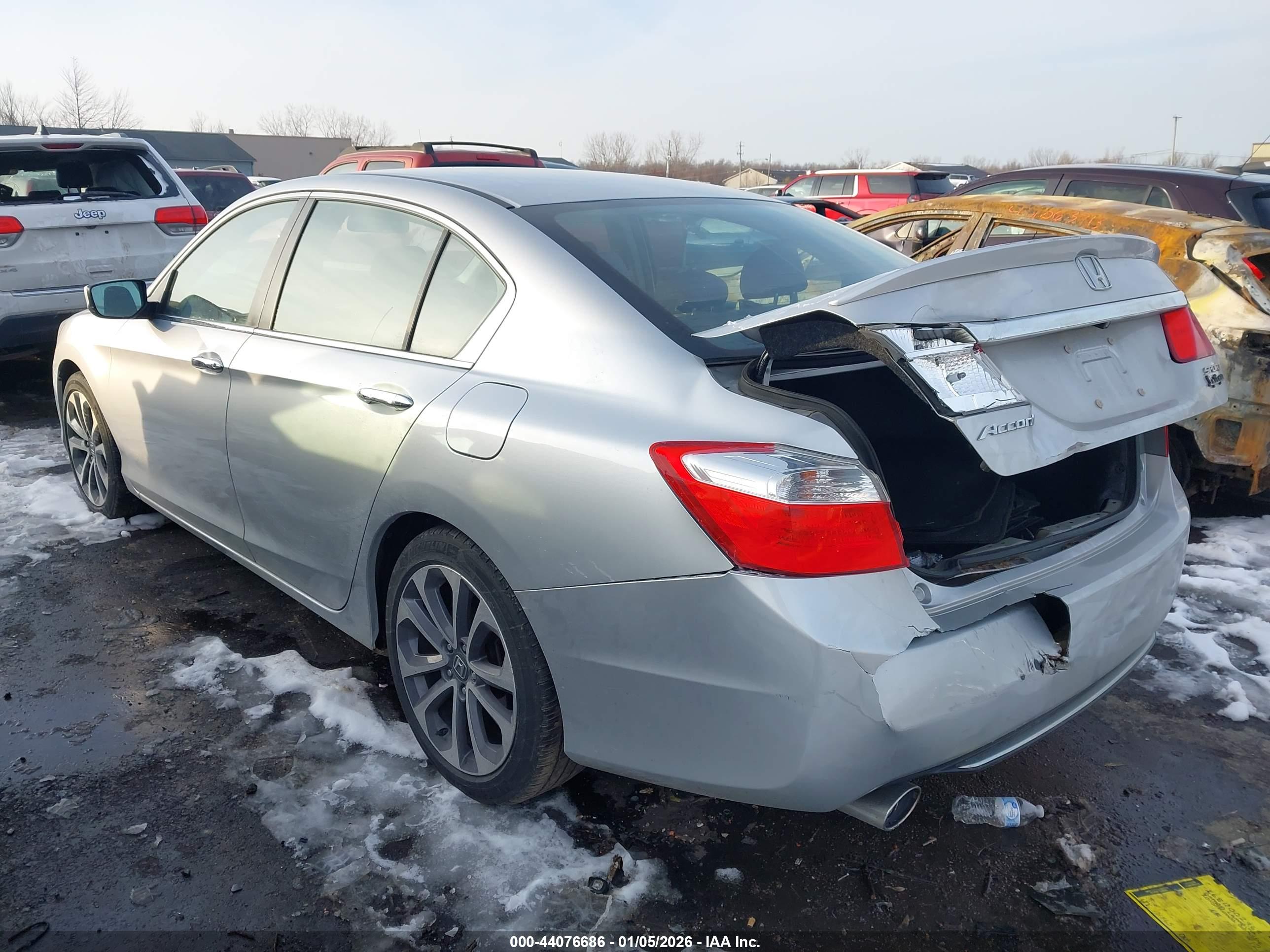 HONDA ACCORD image 3