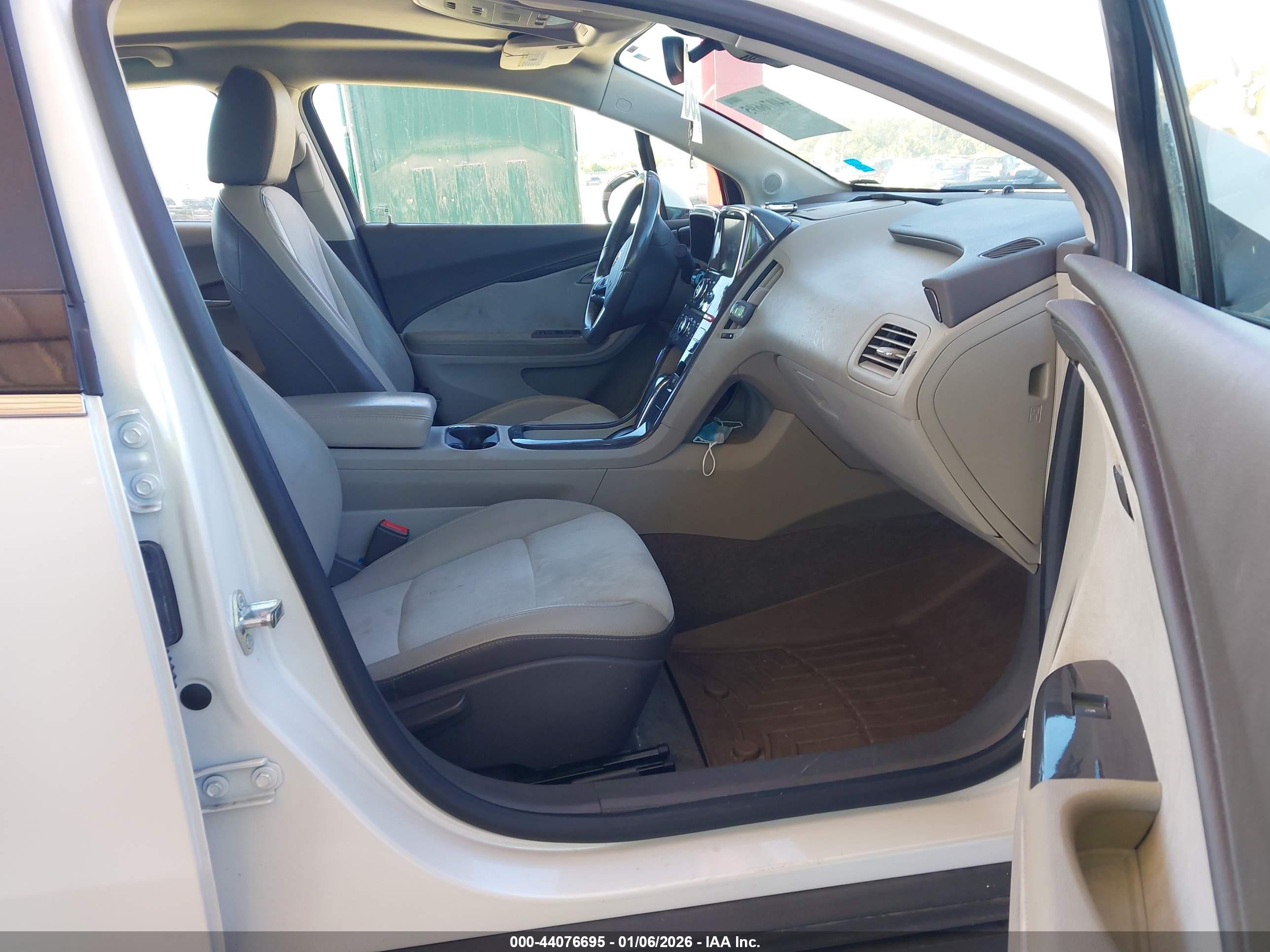 CHEVROLET VOLT image 5
