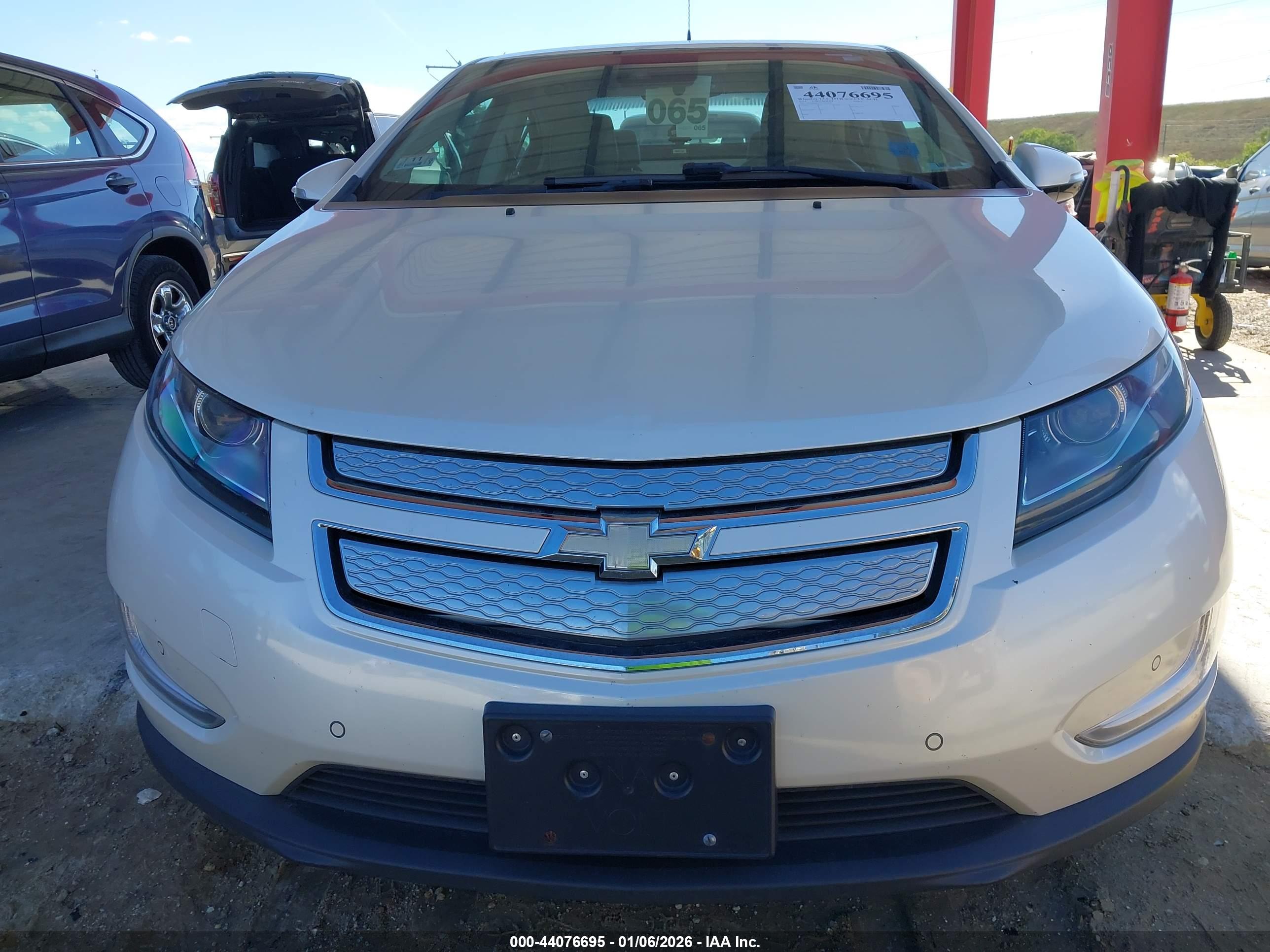 CHEVROLET VOLT image 6