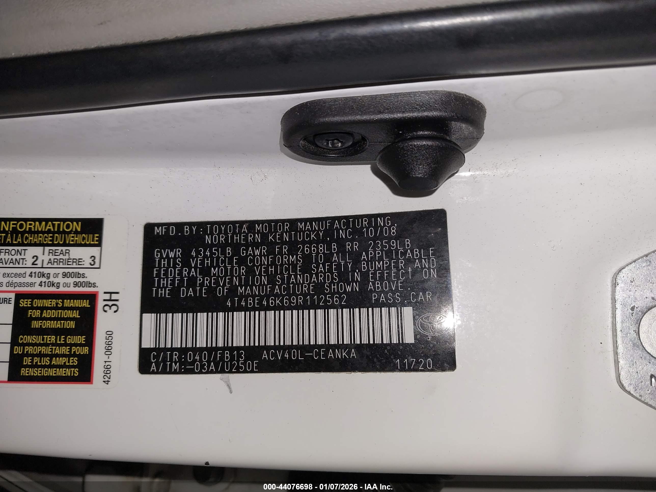 TOYOTA CAMRY image 9
