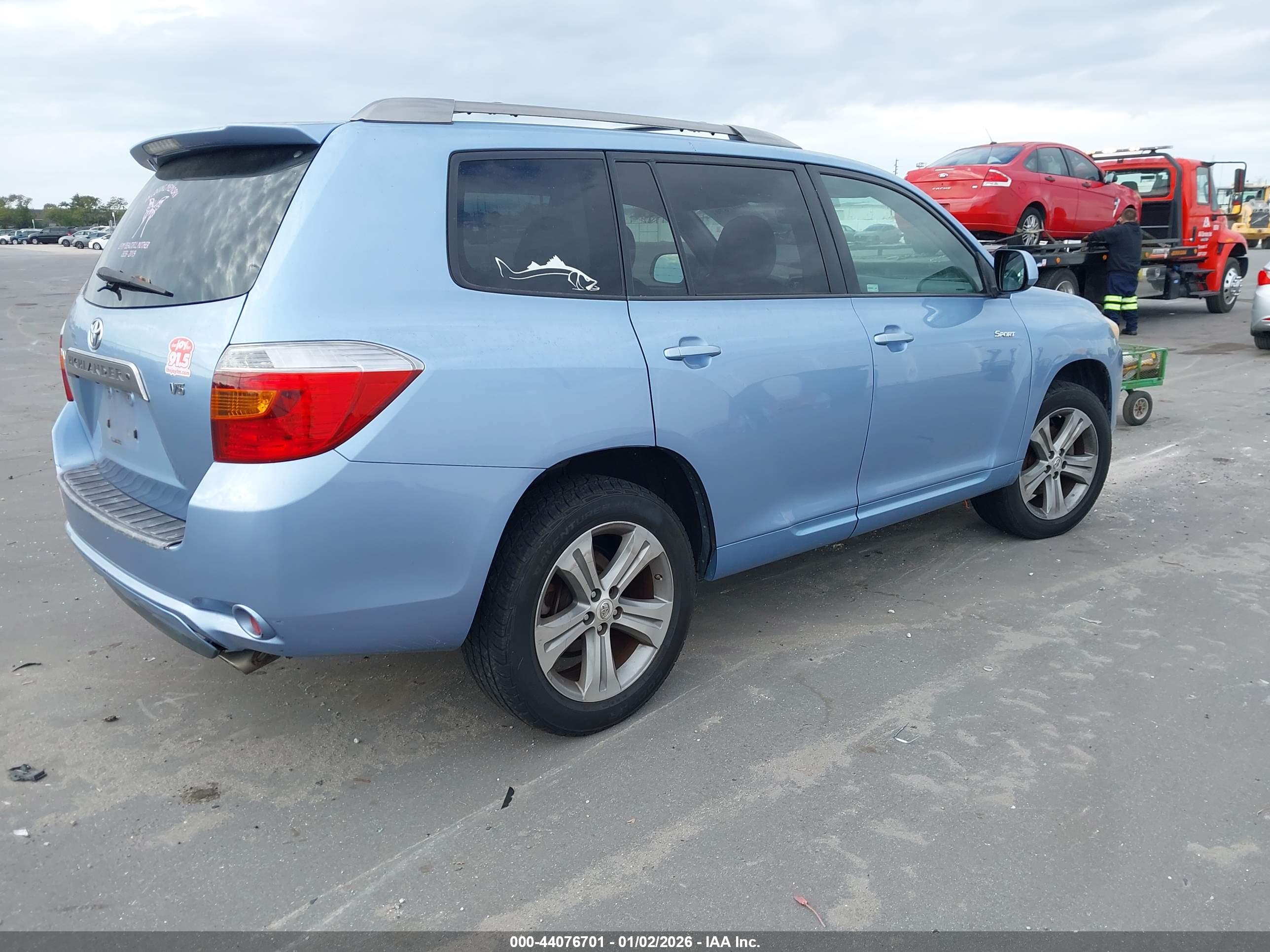 TOYOTA HIGHLANDER image 4