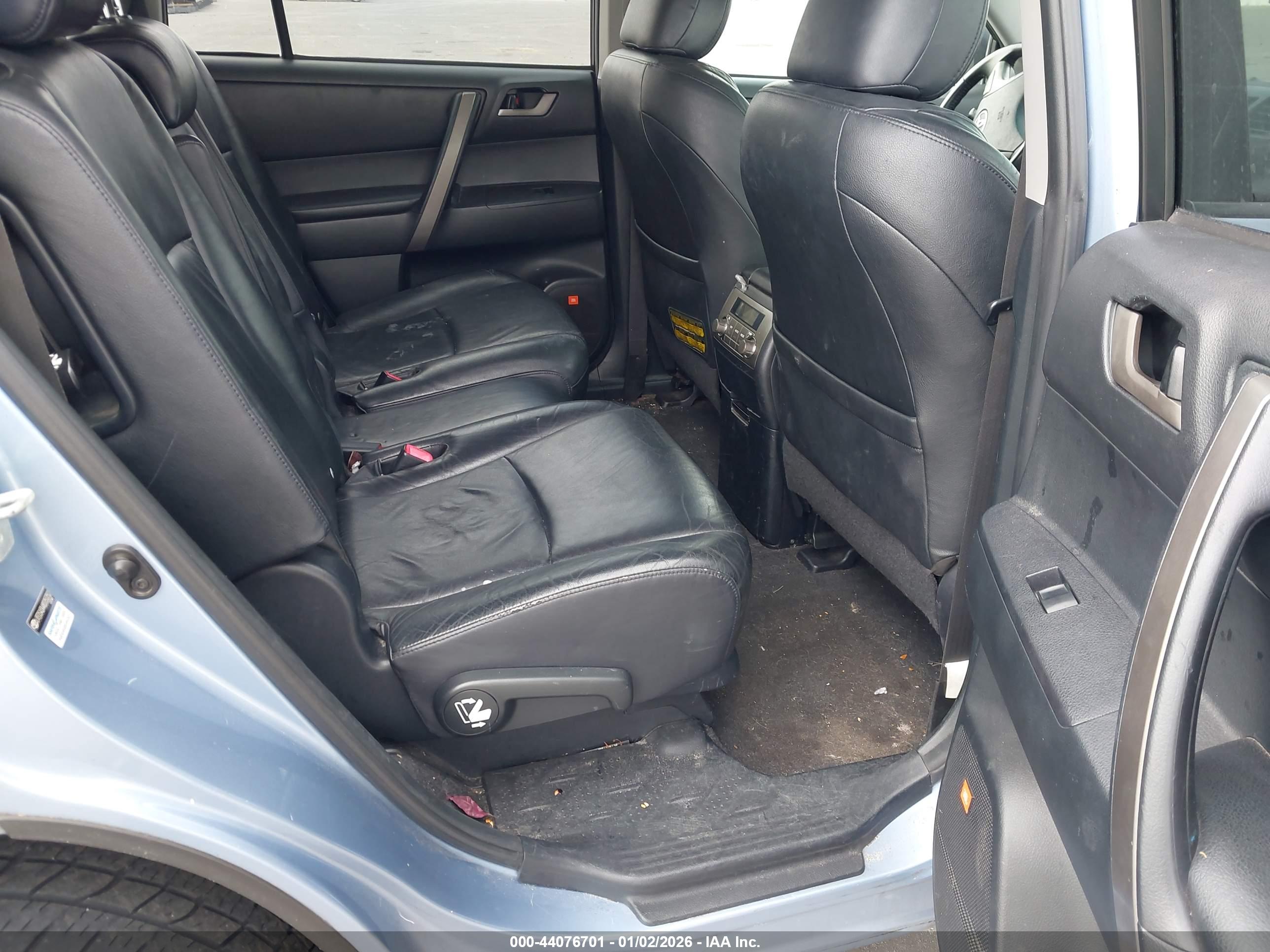 TOYOTA HIGHLANDER image 8