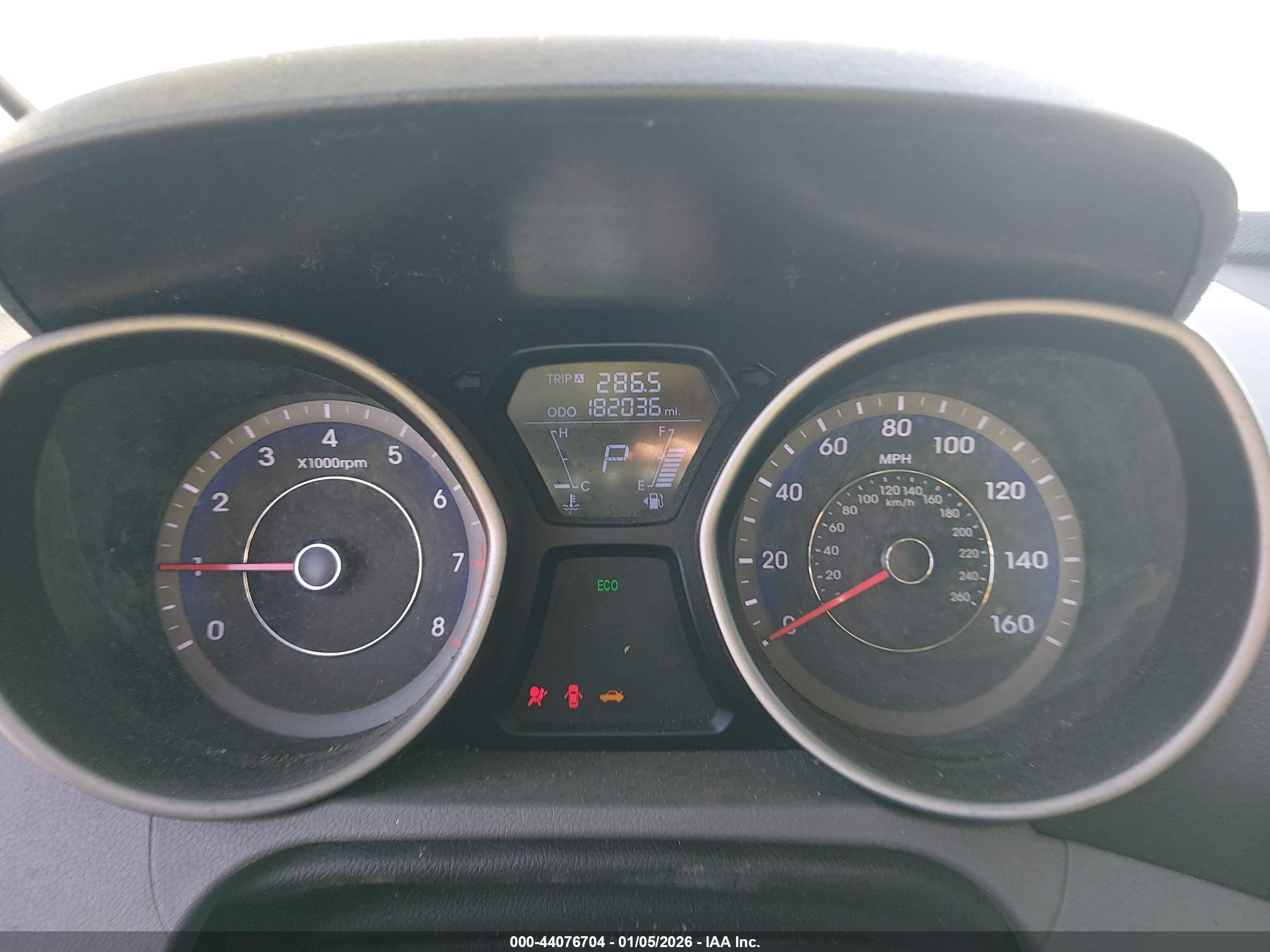 HYUNDAI ELANTRA image 7