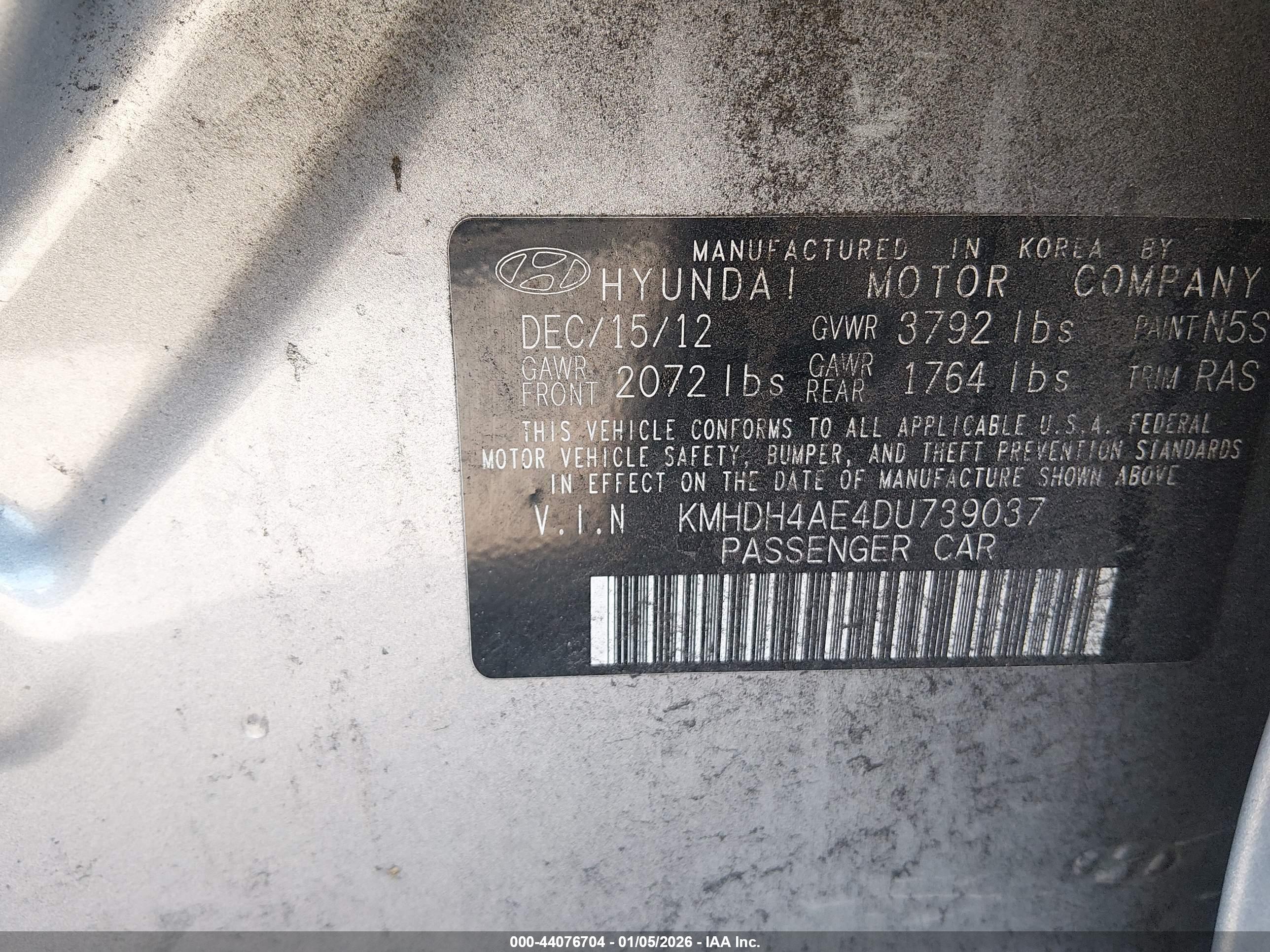 HYUNDAI ELANTRA image 9