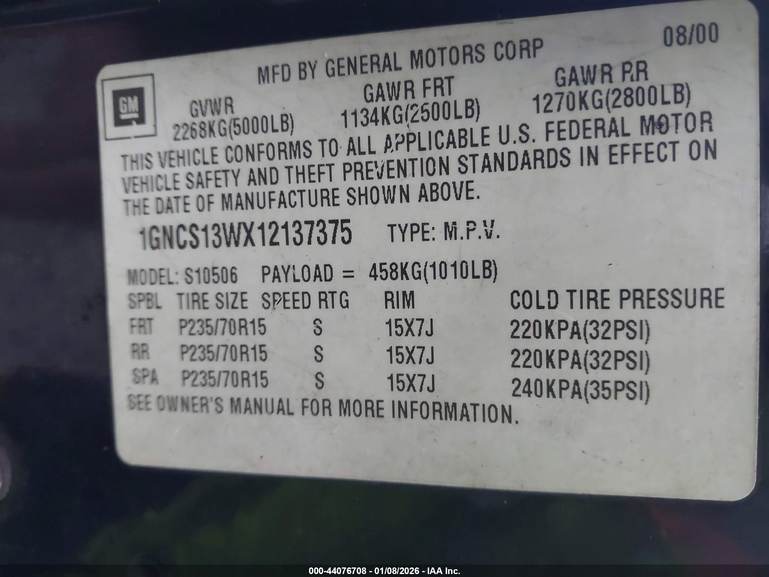 CHEVROLET BLAZER image 9