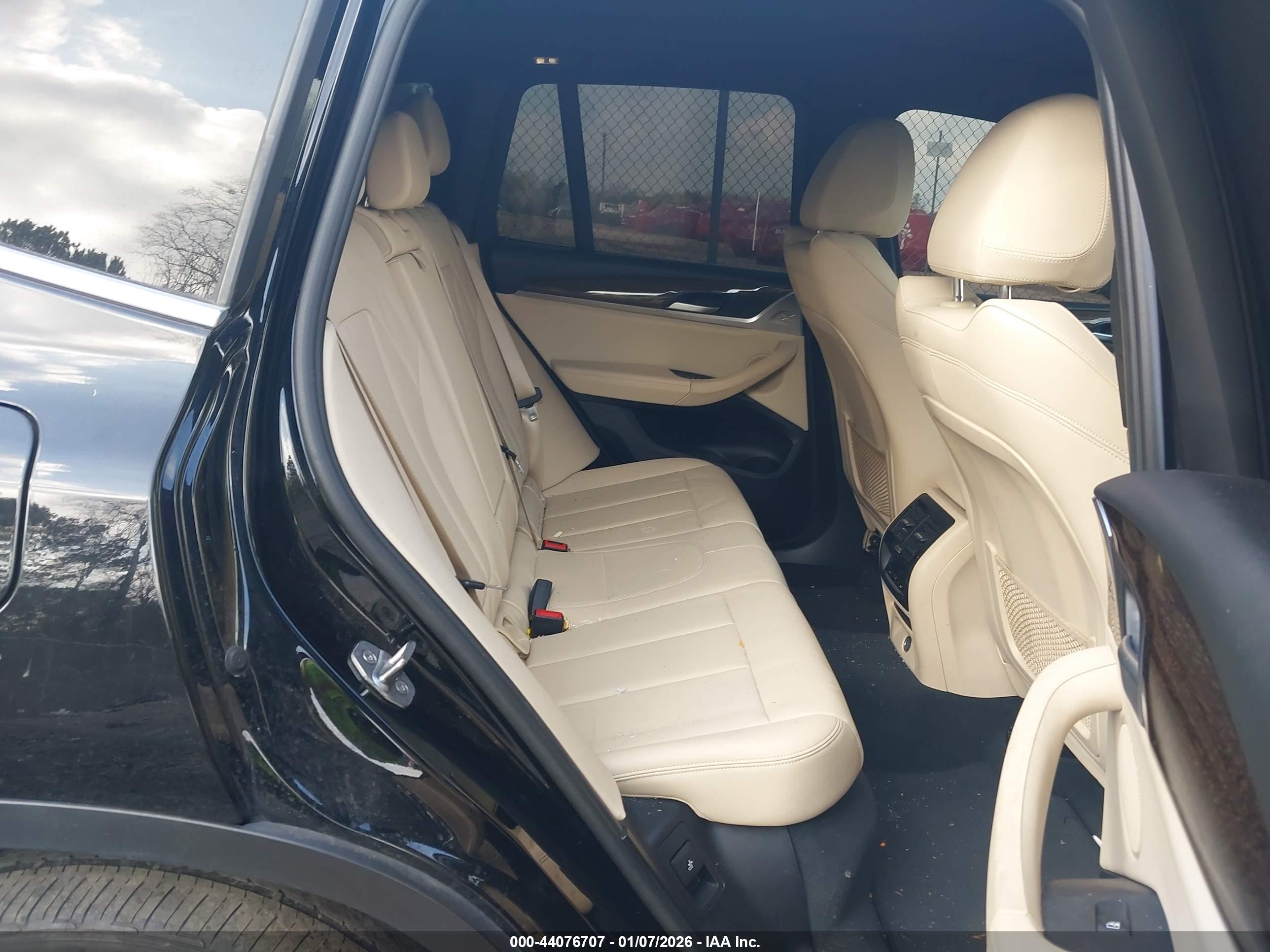BMW X3 image 8