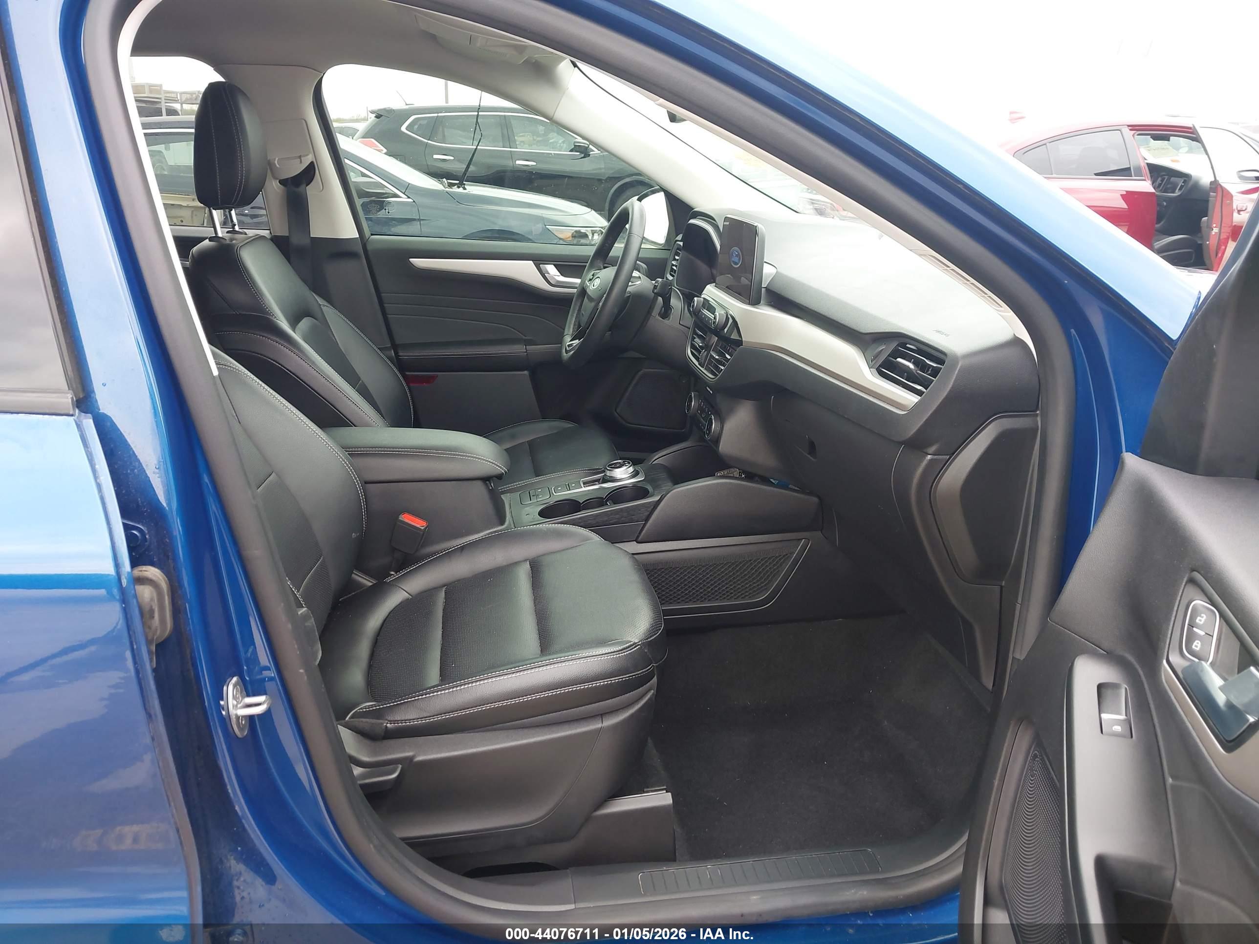 FORD ESCAPE image 5