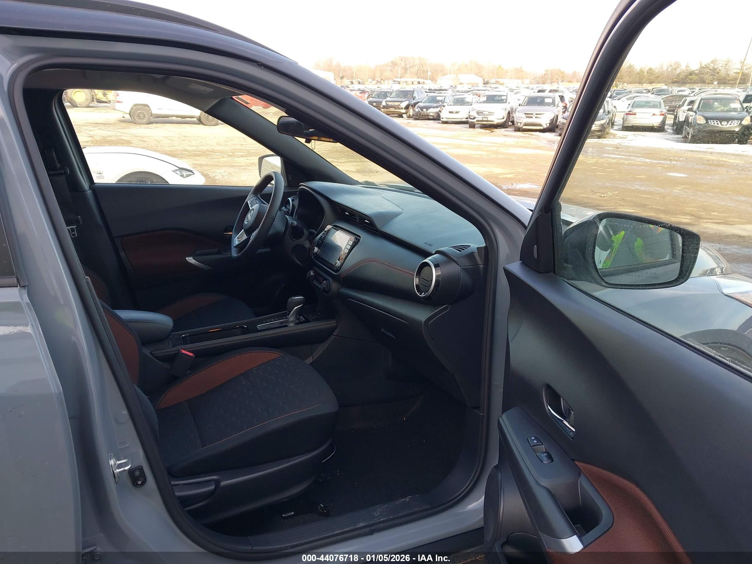 NISSAN KICKS image 5