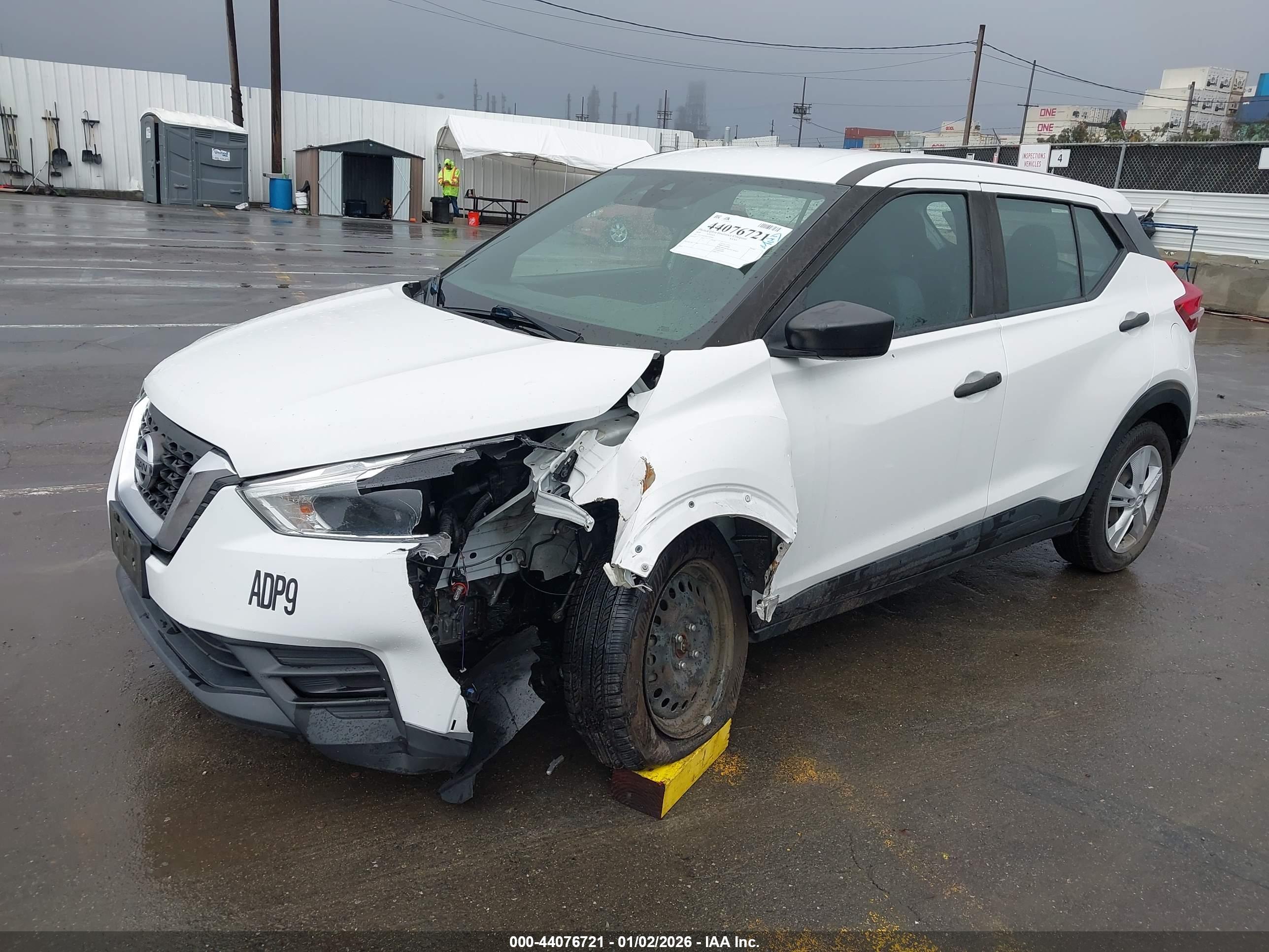 NISSAN KICKS image 6