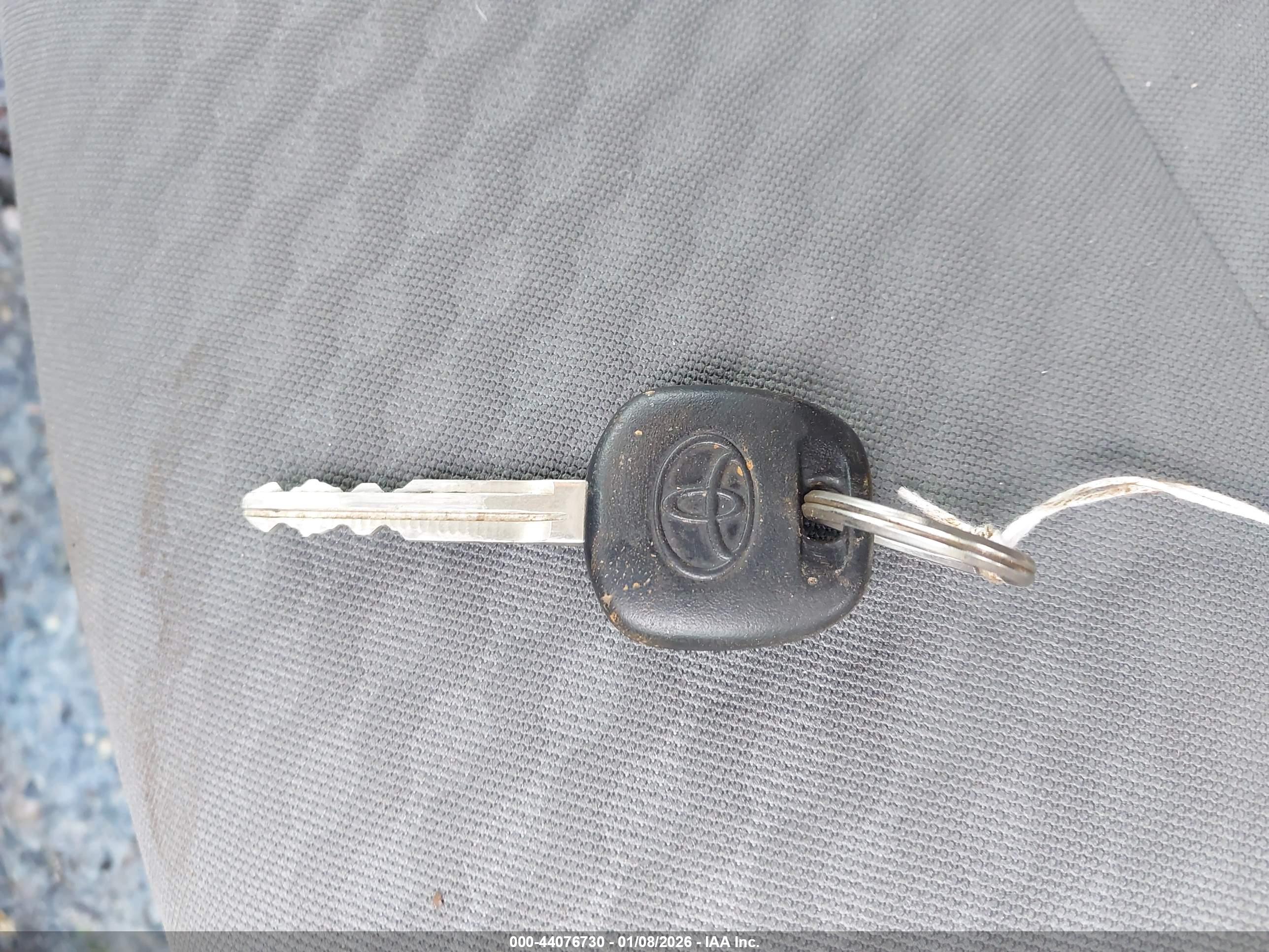 TOYOTA TACOMA image 11