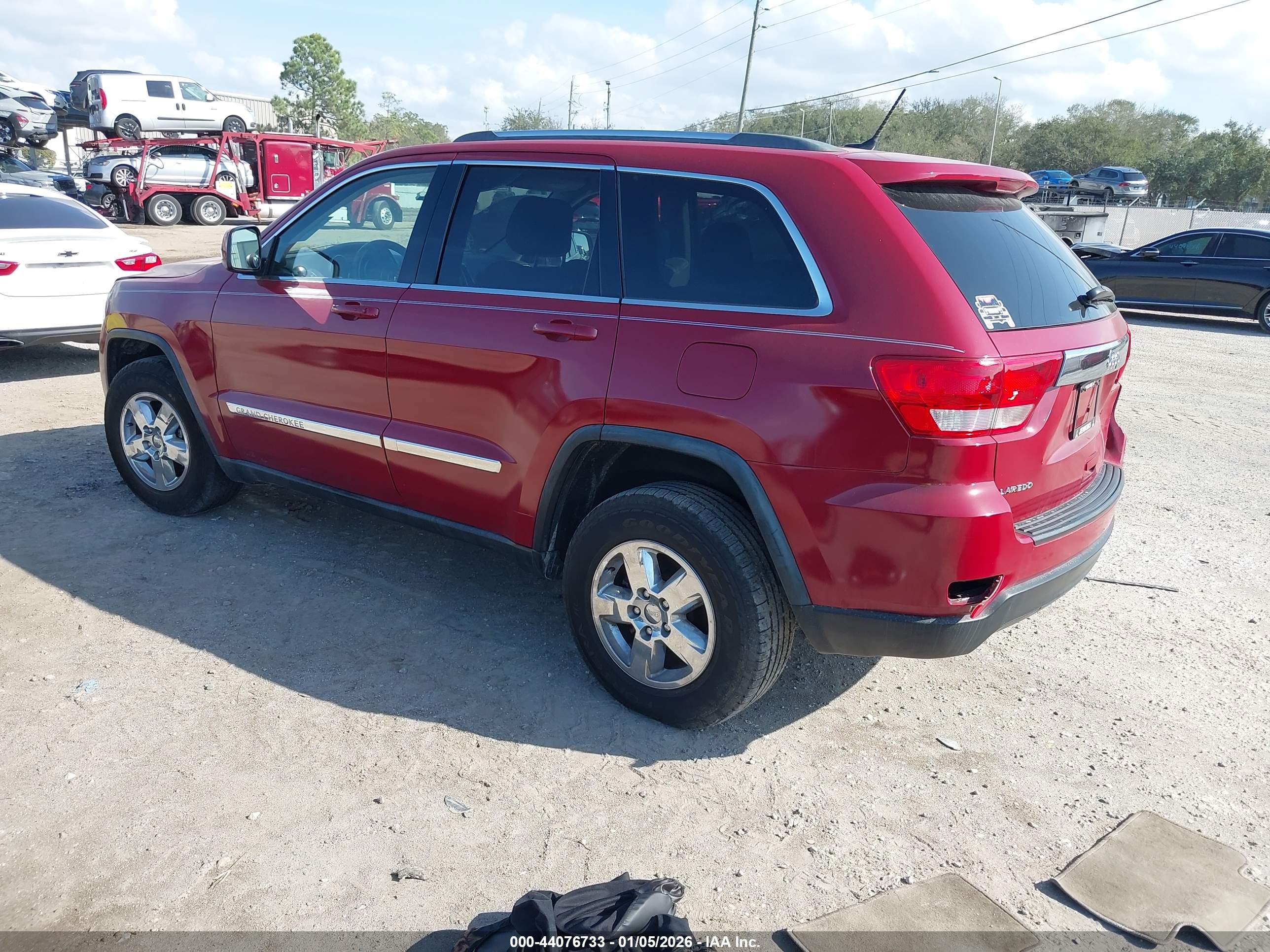 JEEP GRAND image 3