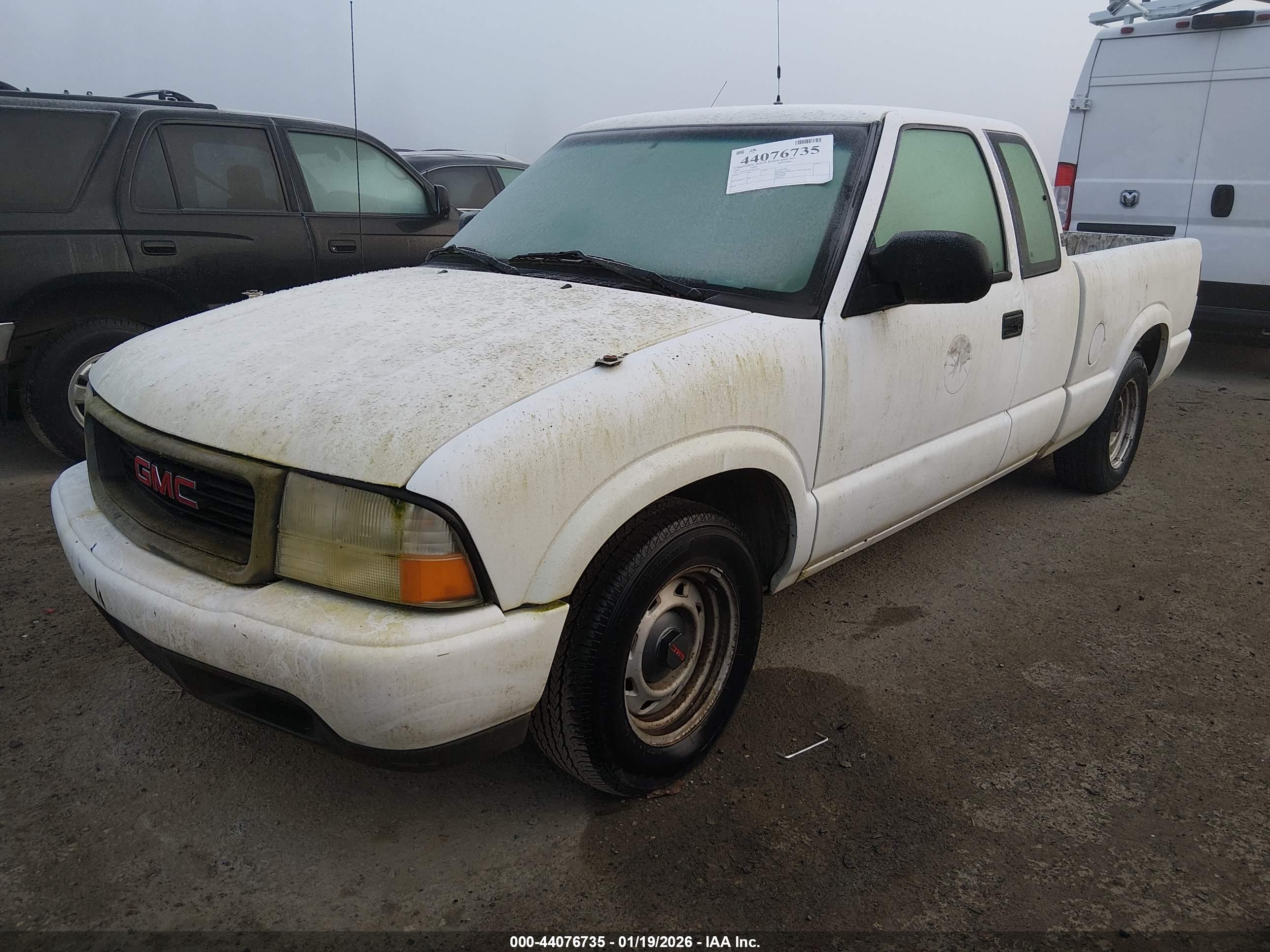 GMC SONOMA image 2