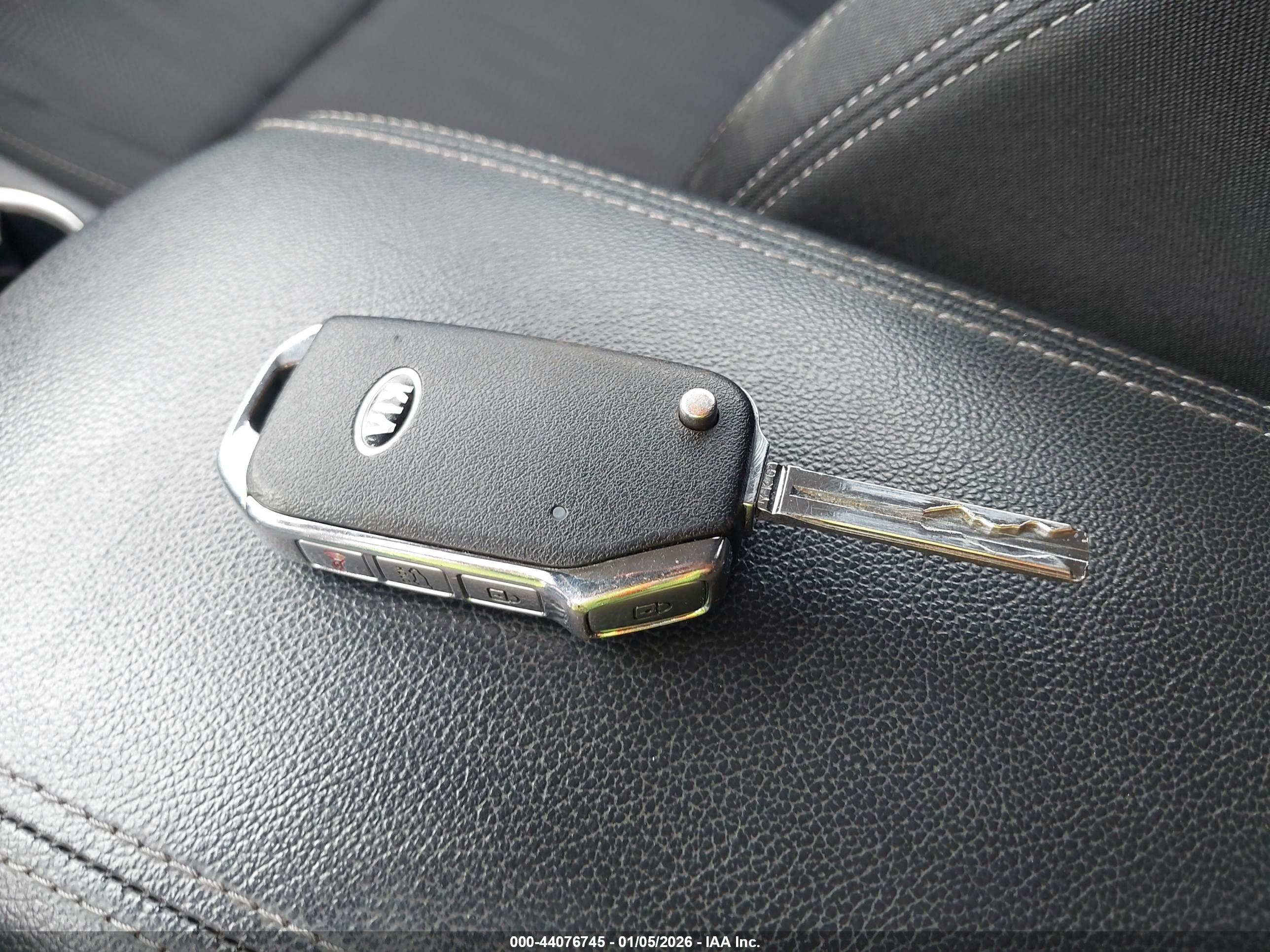 KIA SPORTAGE image 11