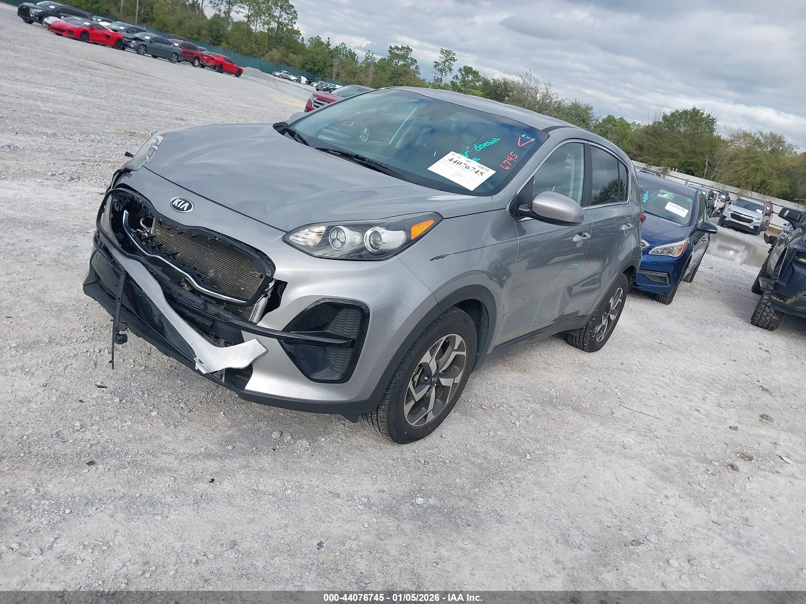 KIA SPORTAGE image 2