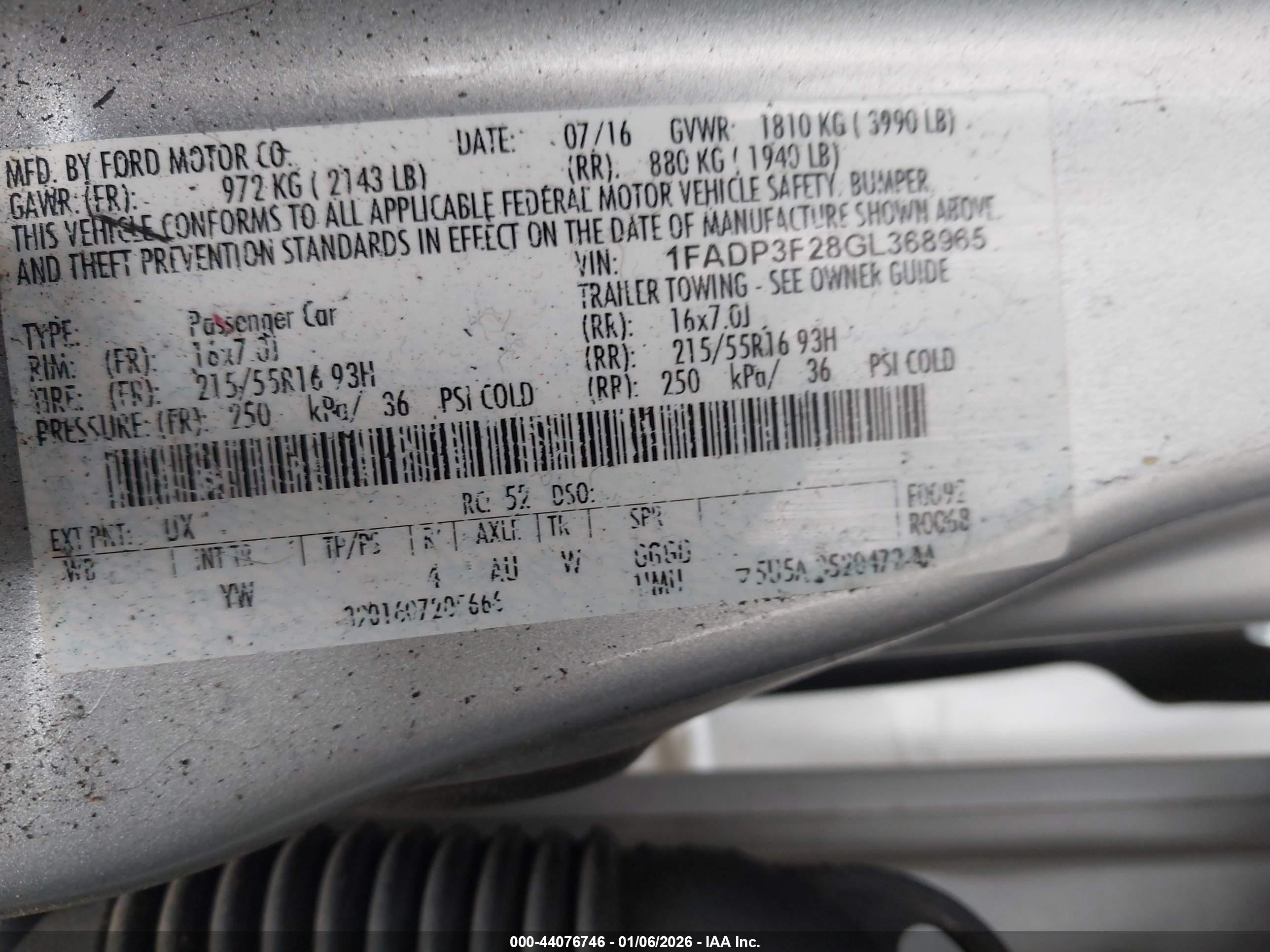 FORD FOCUS image 9