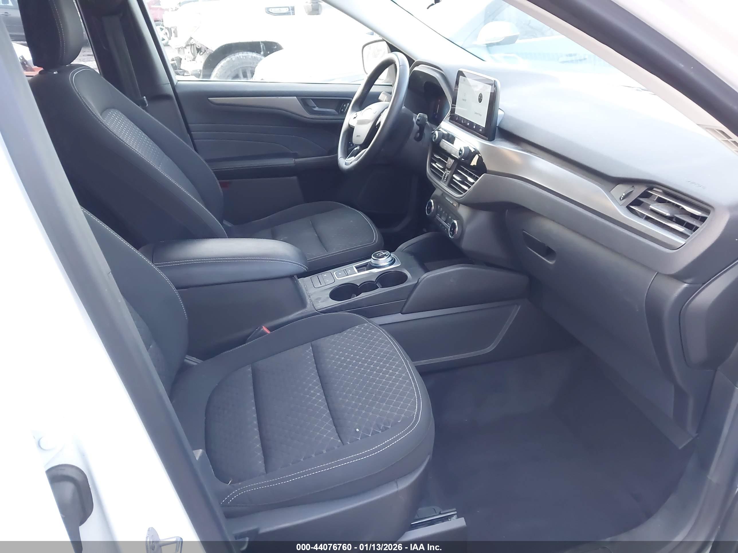 FORD ESCAPE image 5