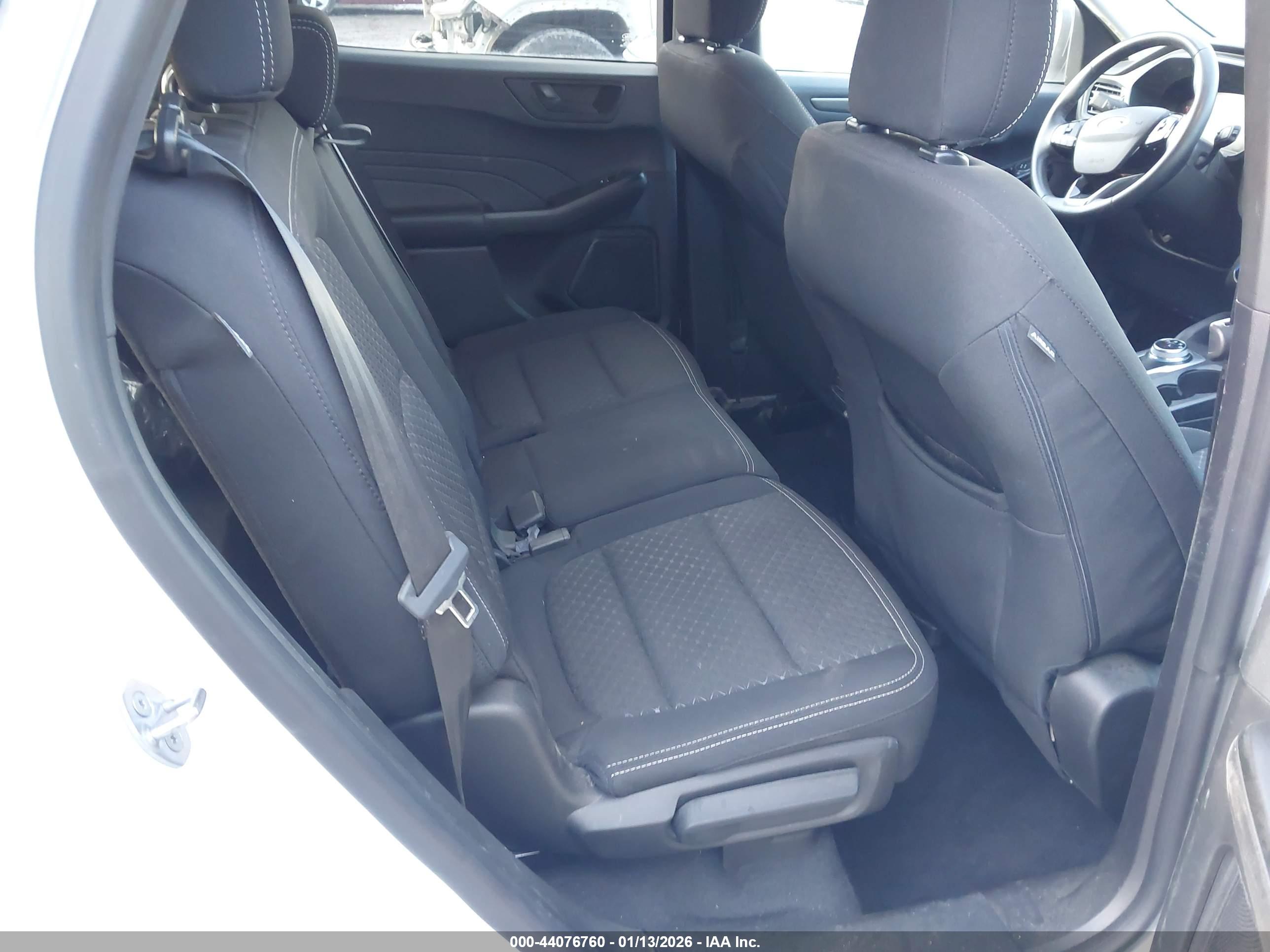FORD ESCAPE image 8