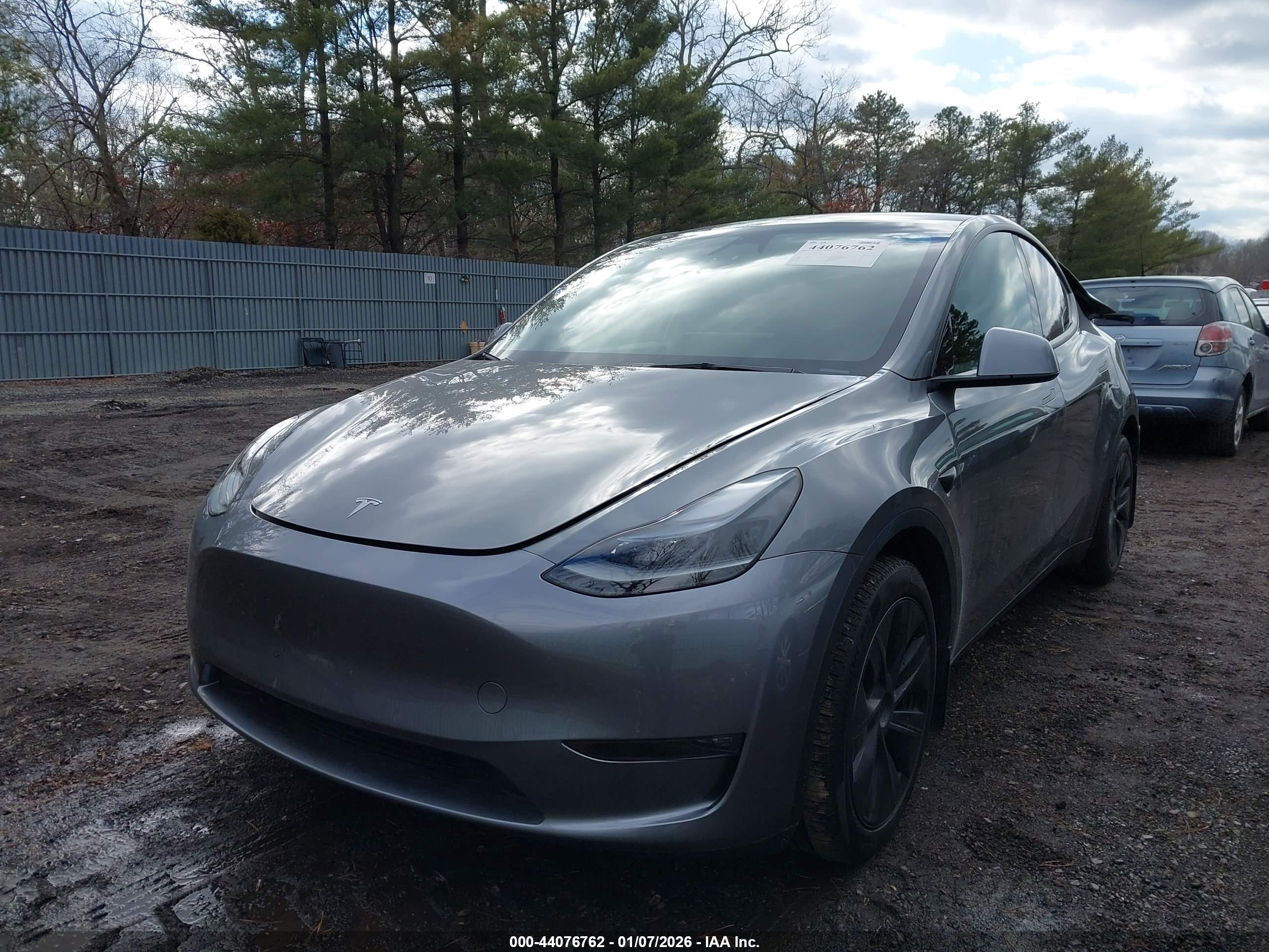 TESLA MODEL image 2