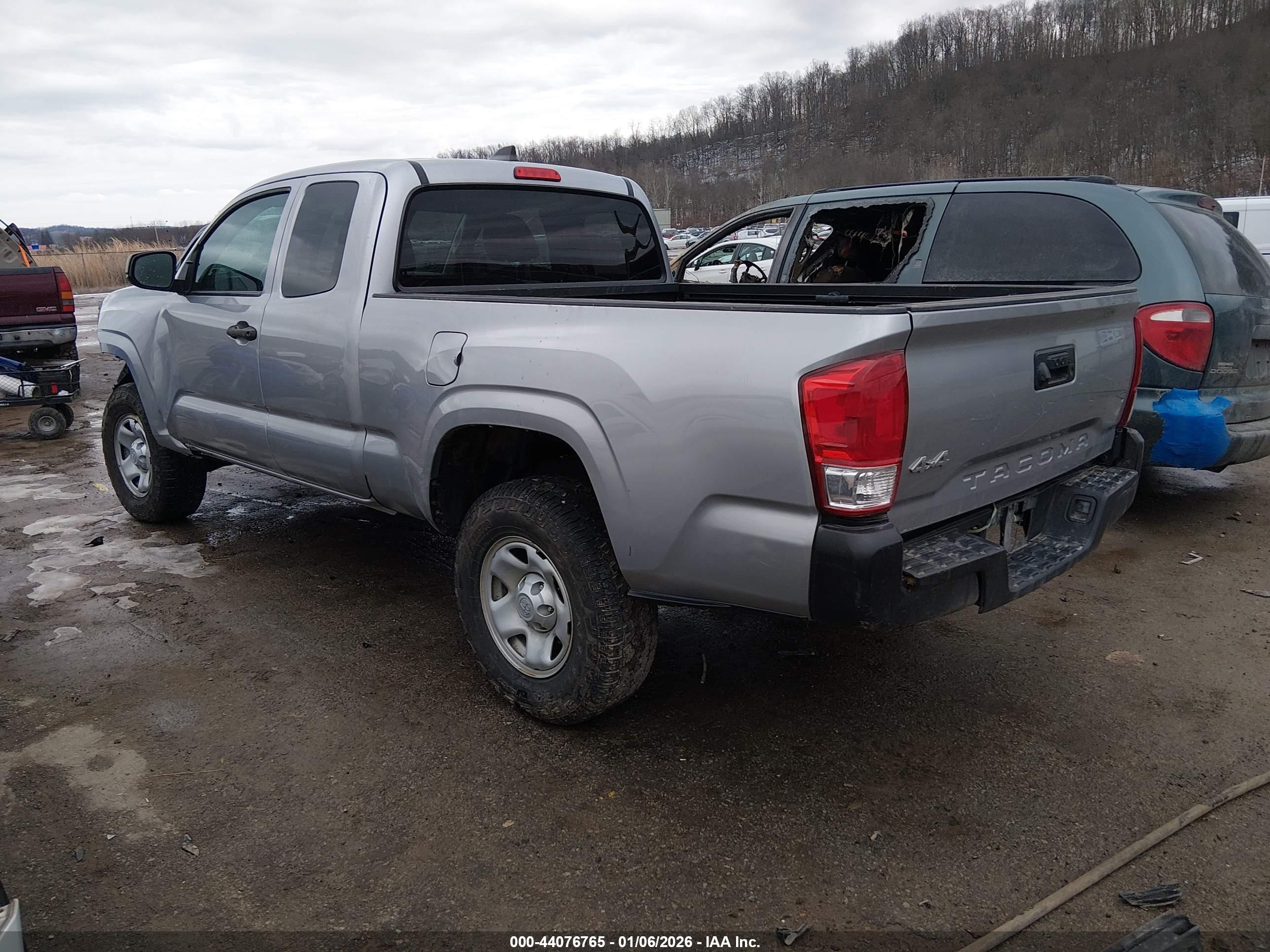 TOYOTA TACOMA image 3