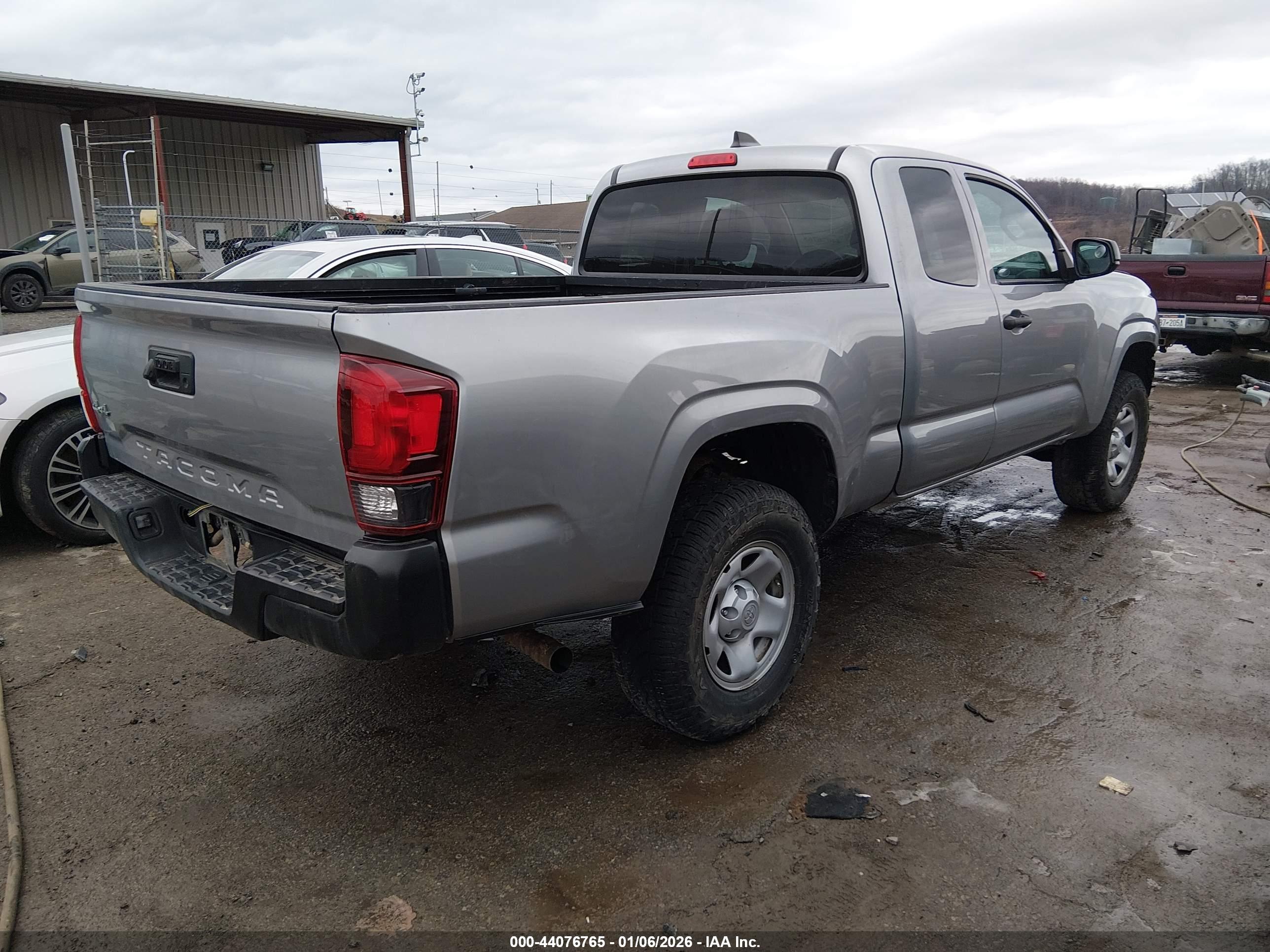 TOYOTA TACOMA image 4
