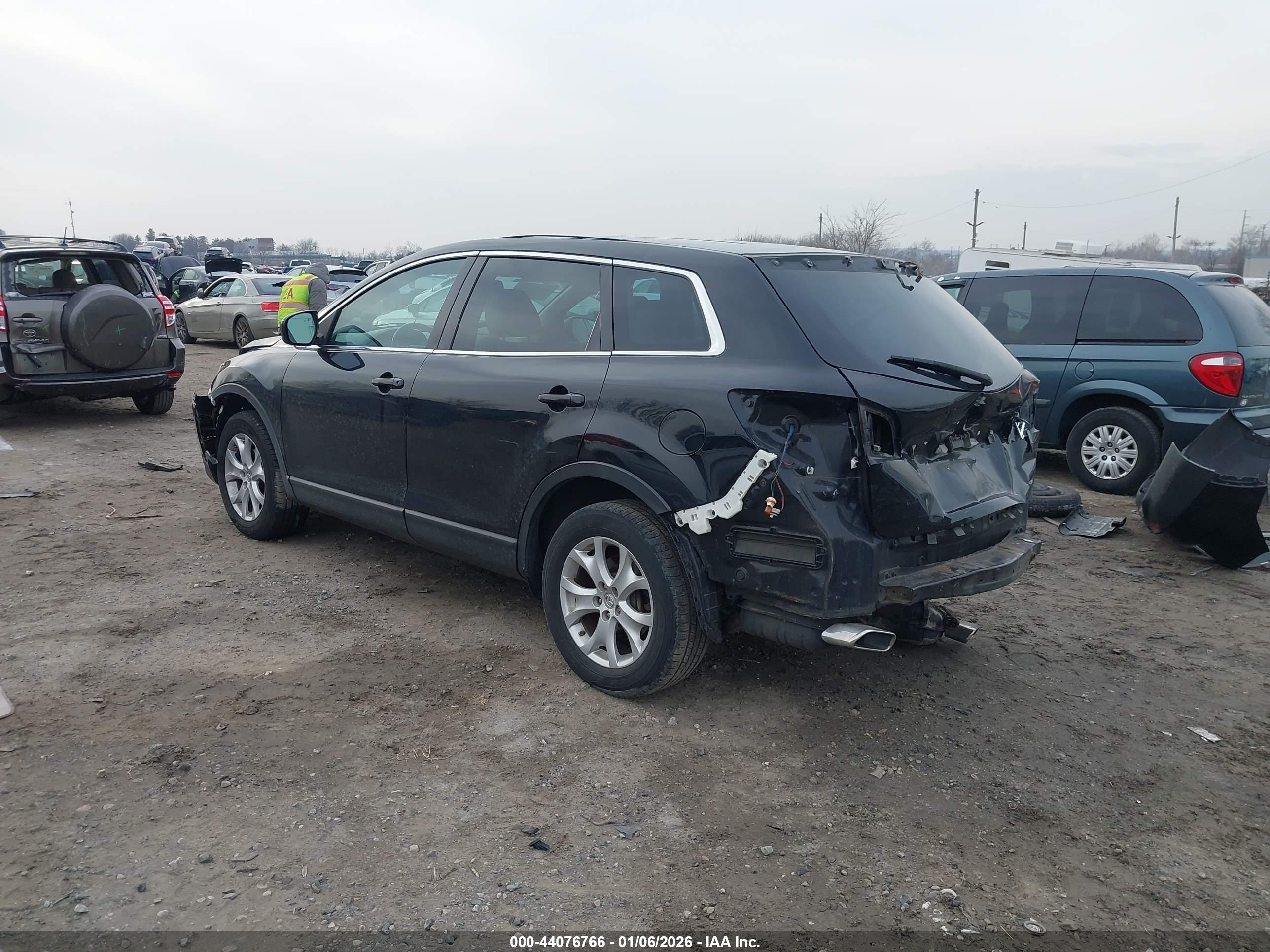 MAZDA CX-9 image 3