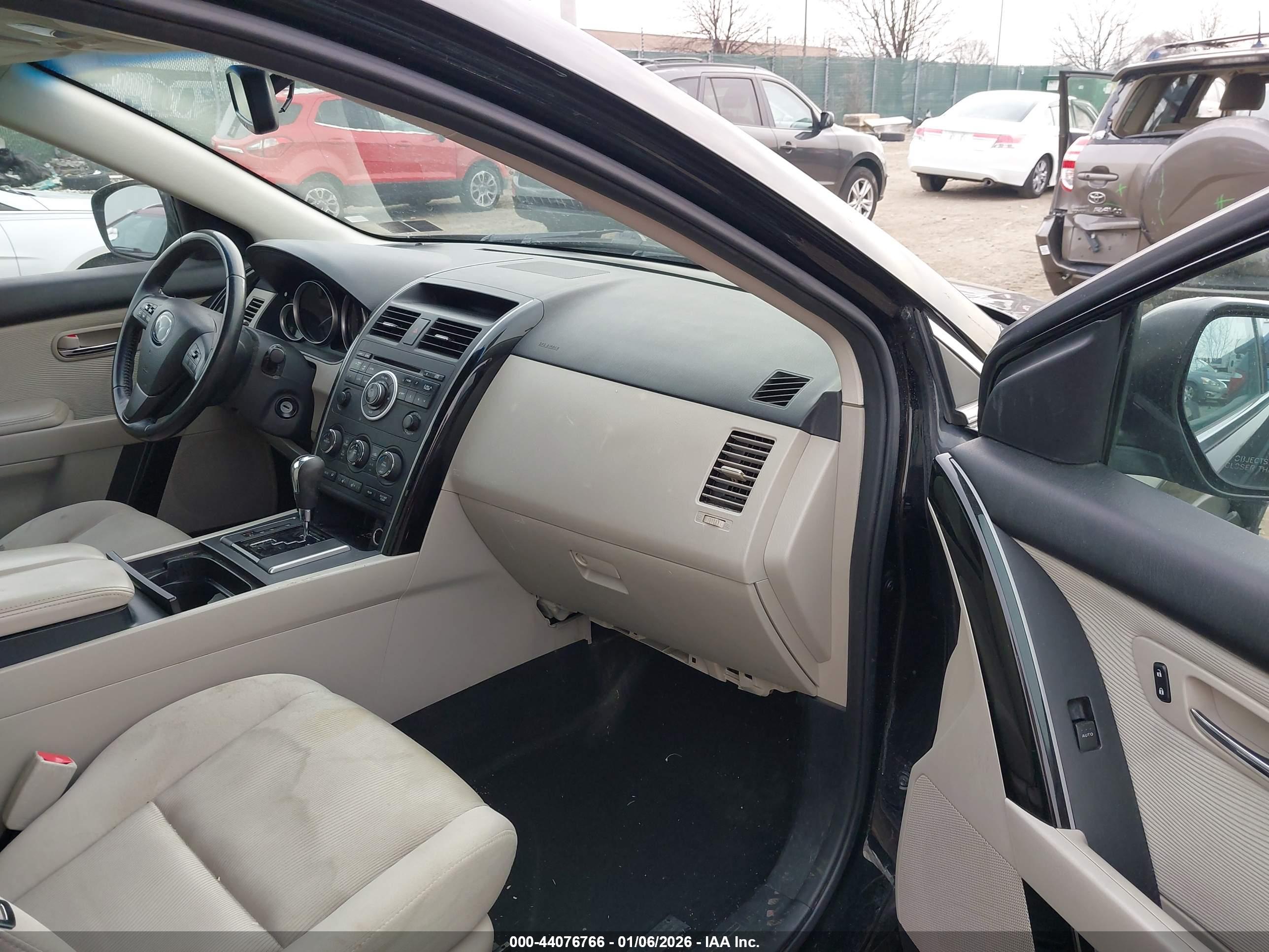 MAZDA CX-9 image 5