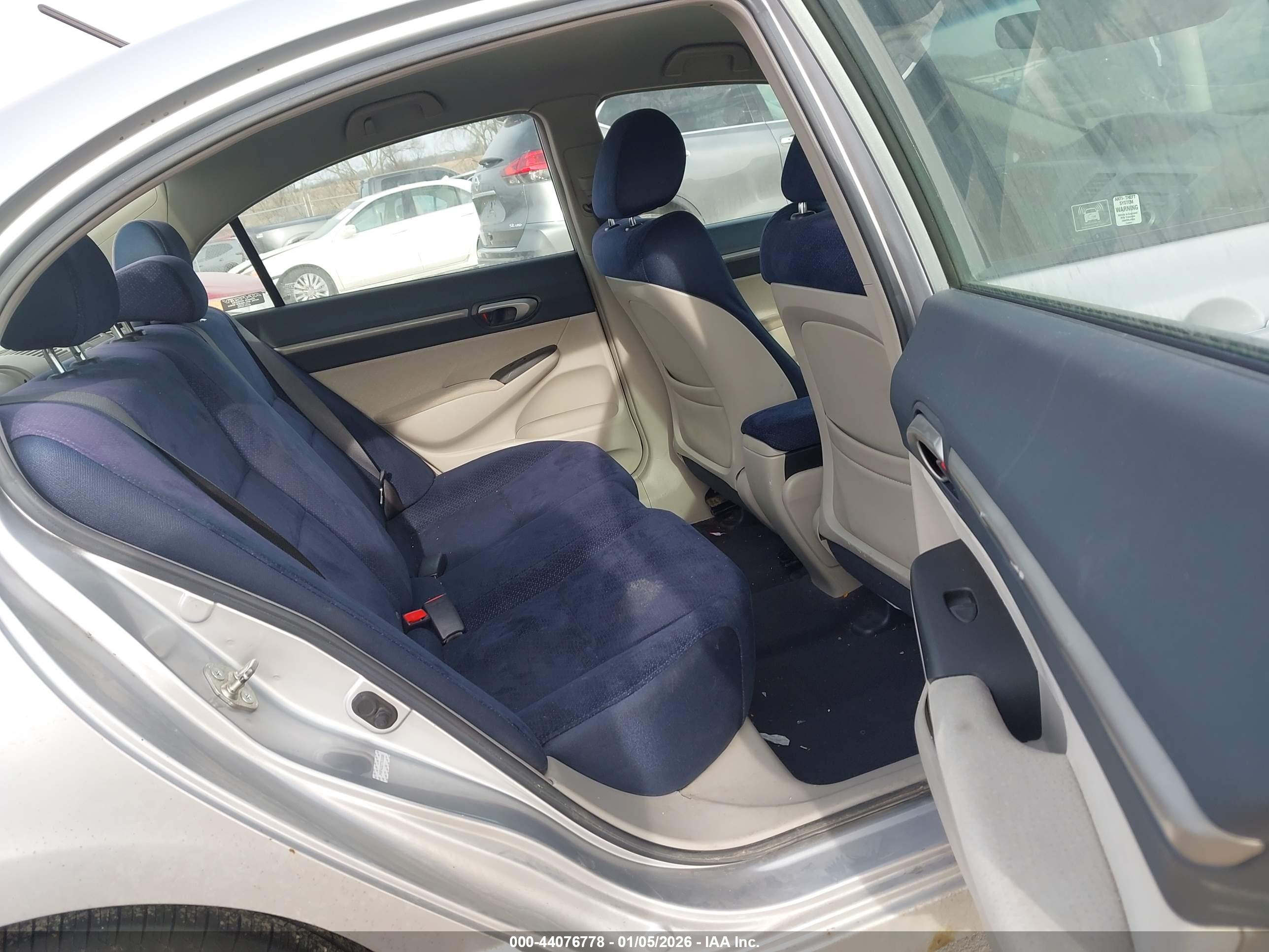 HONDA CIVIC image 8