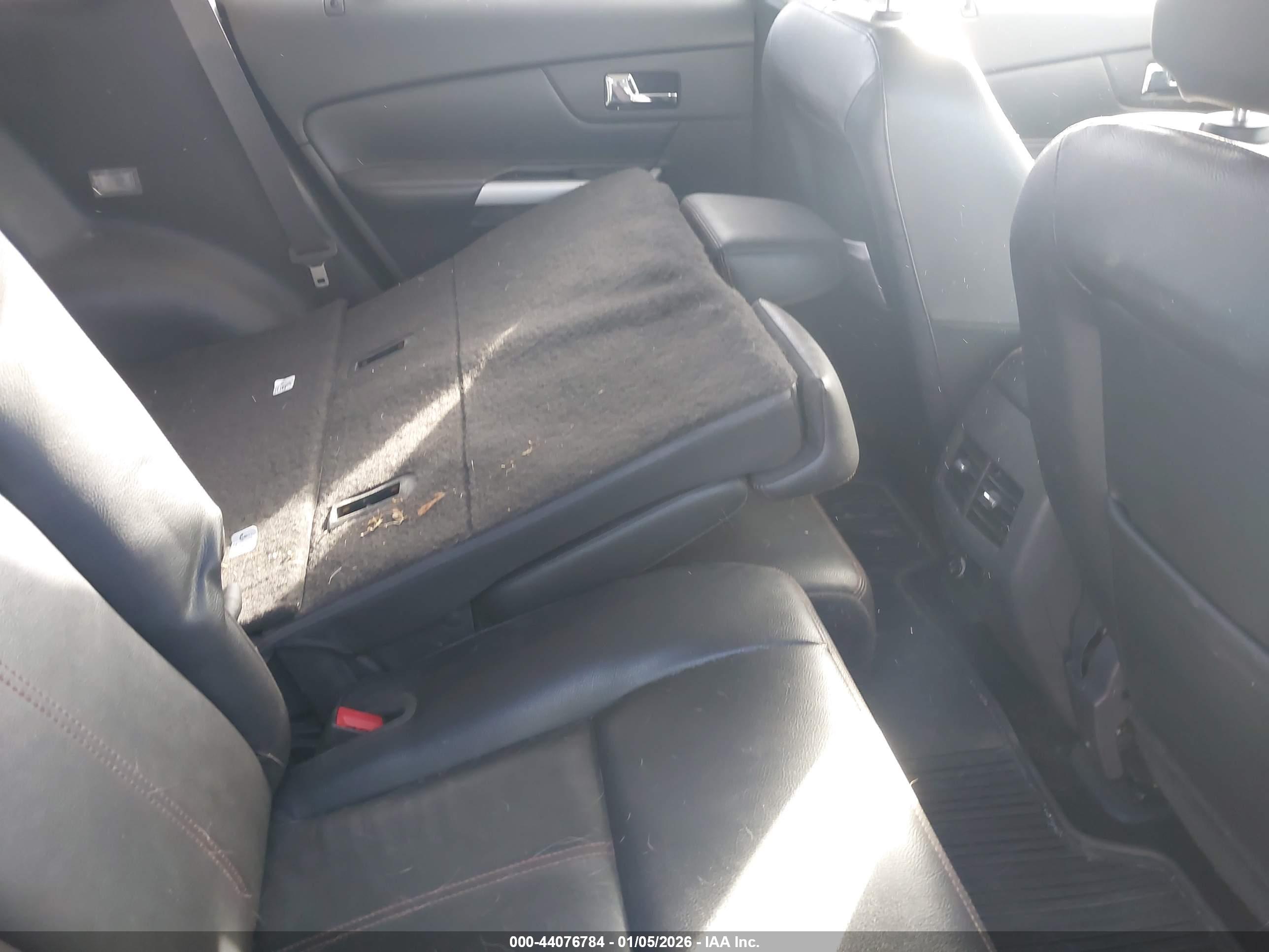 FORD EDGE image 8