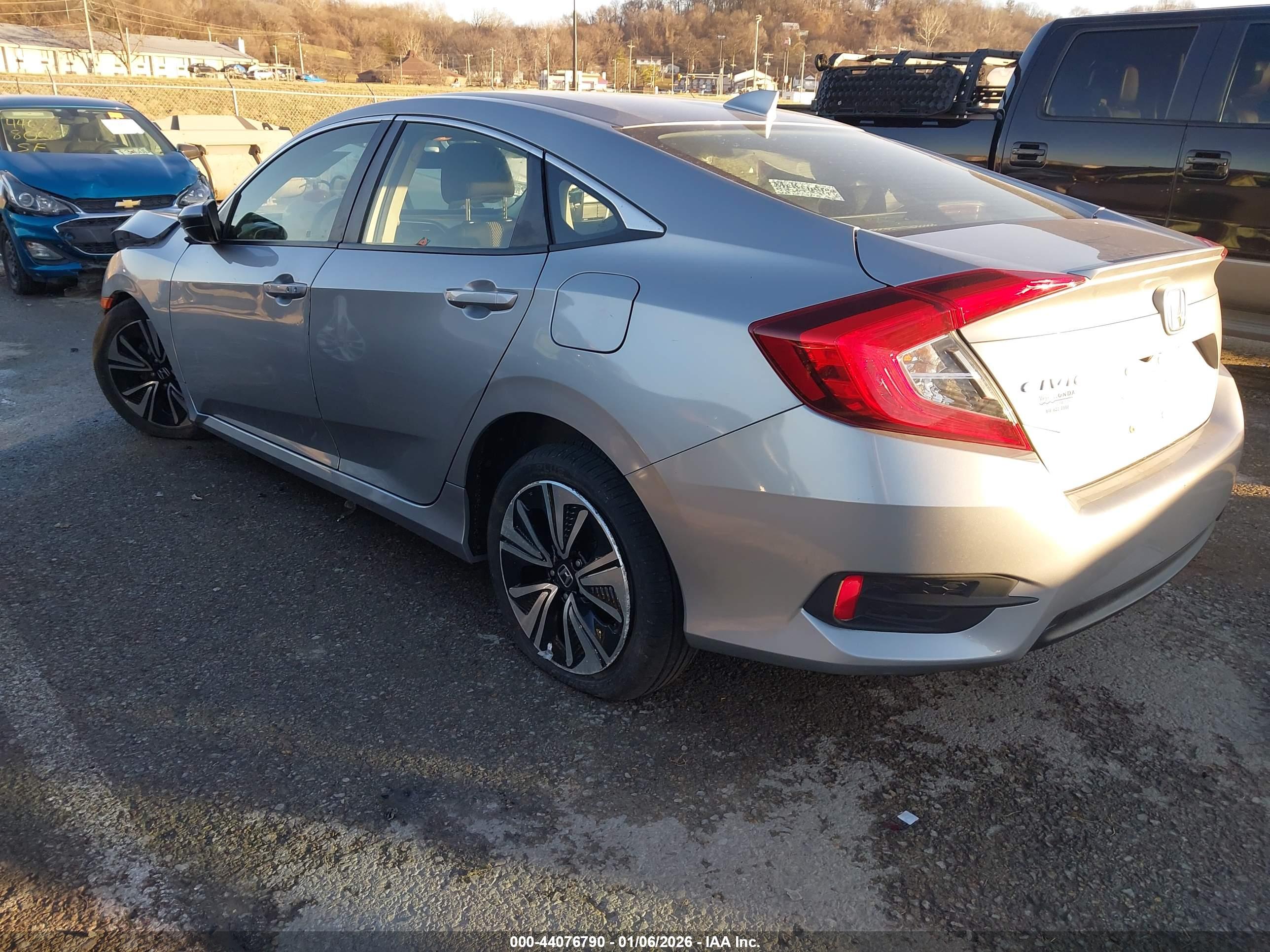 HONDA CIVIC image 3