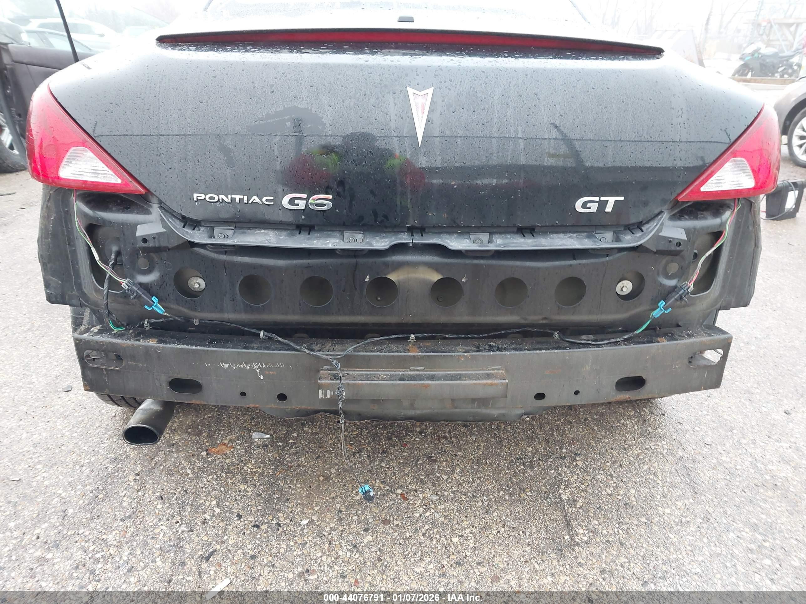PONTIAC G6 image 6
